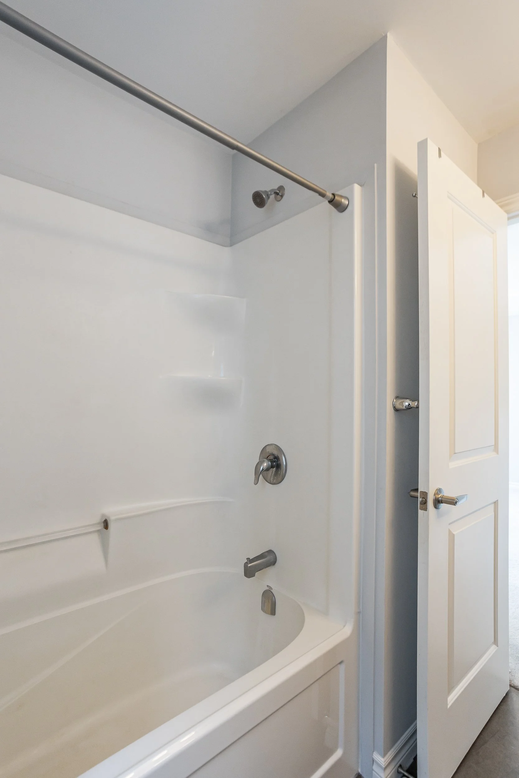 1675 Valhalla St-42.jpg