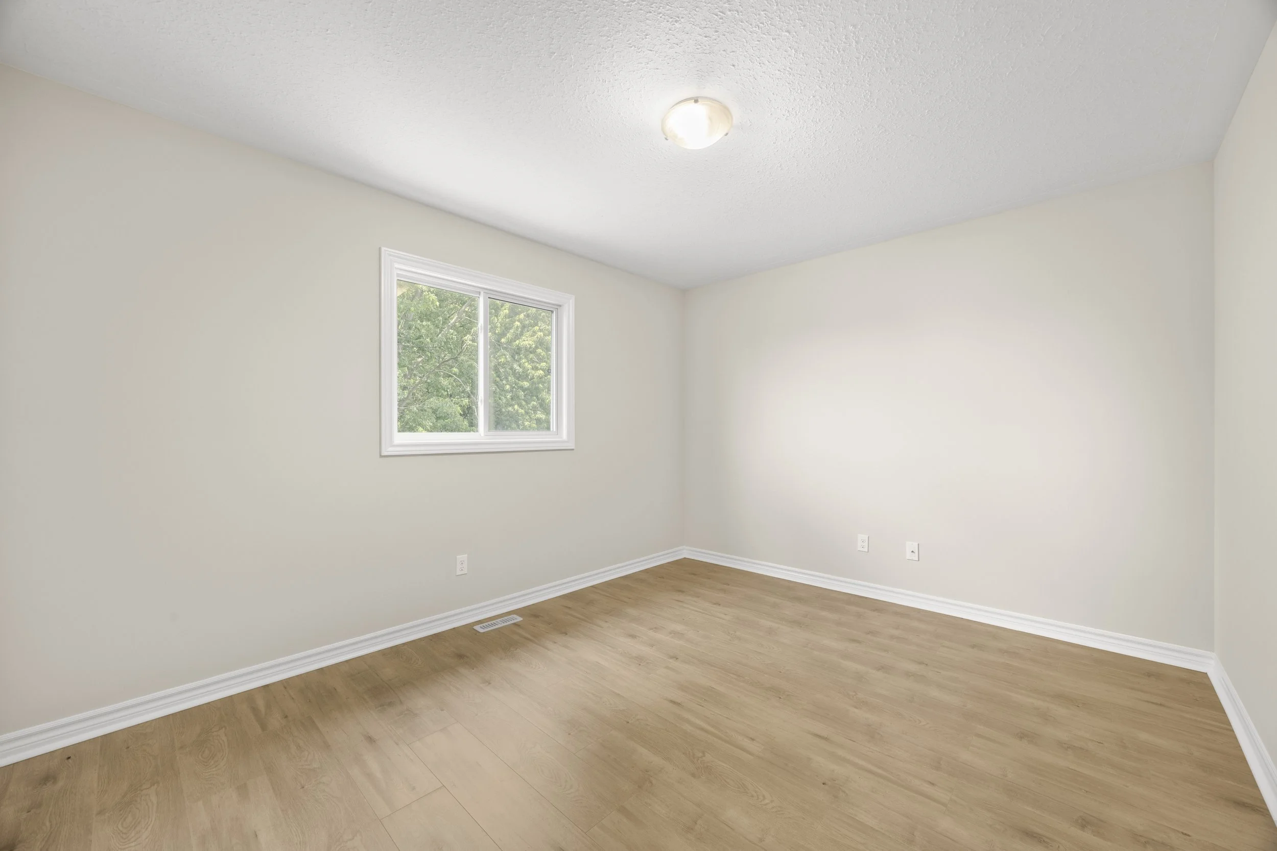 1166 Smither Rd -35.JPG