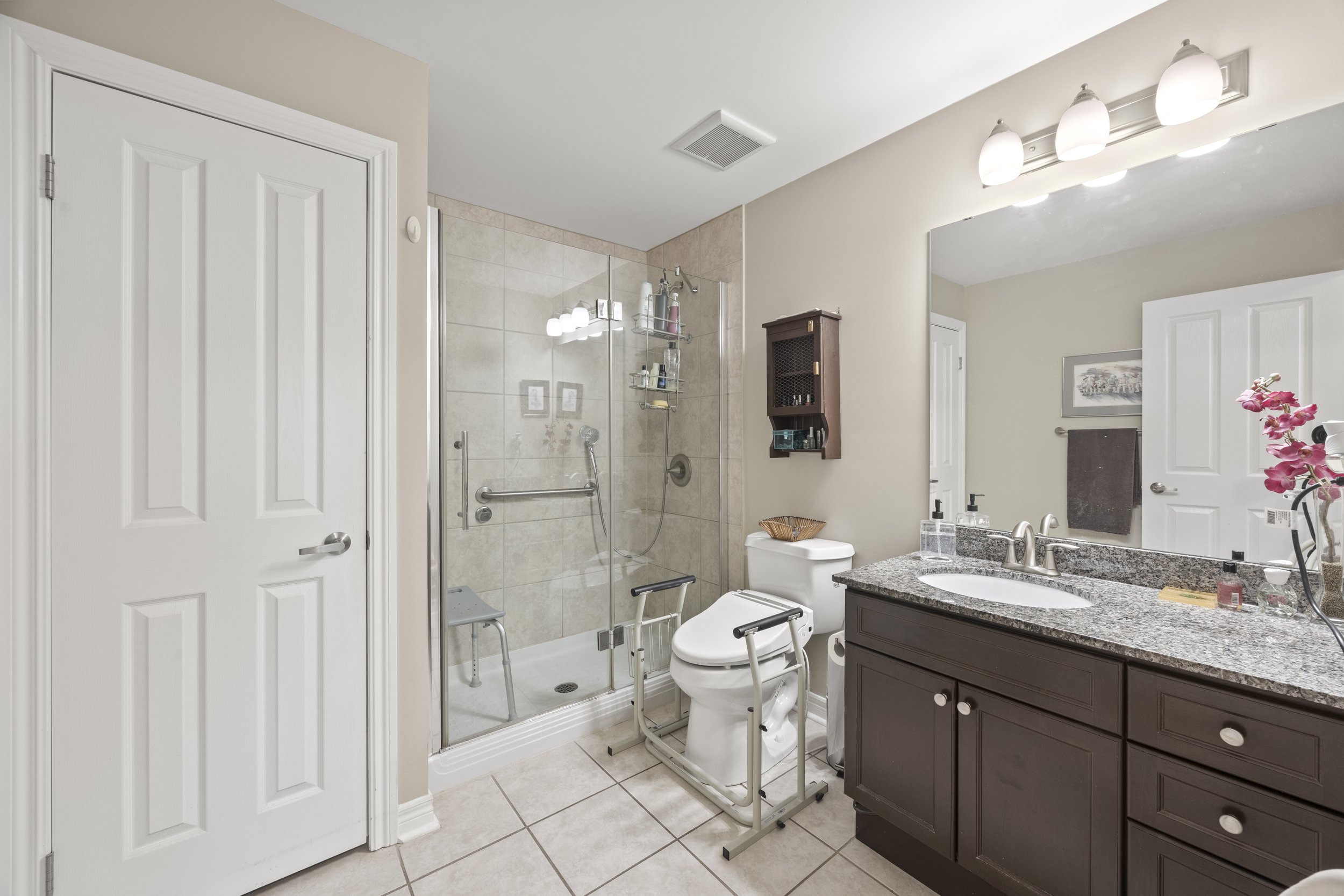 406-1030 Coronation Dr -28.JPG