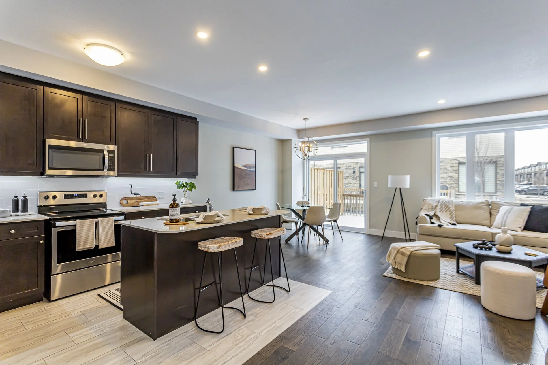 97-1960 Dalmagarry Rd_07.jpg