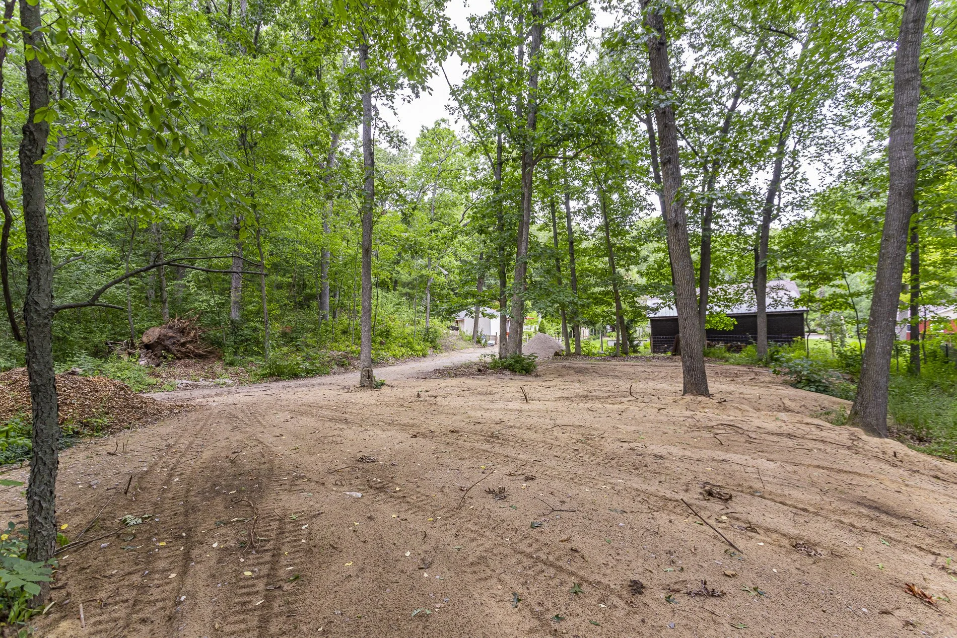 9962 Northville Cres_09.jpg