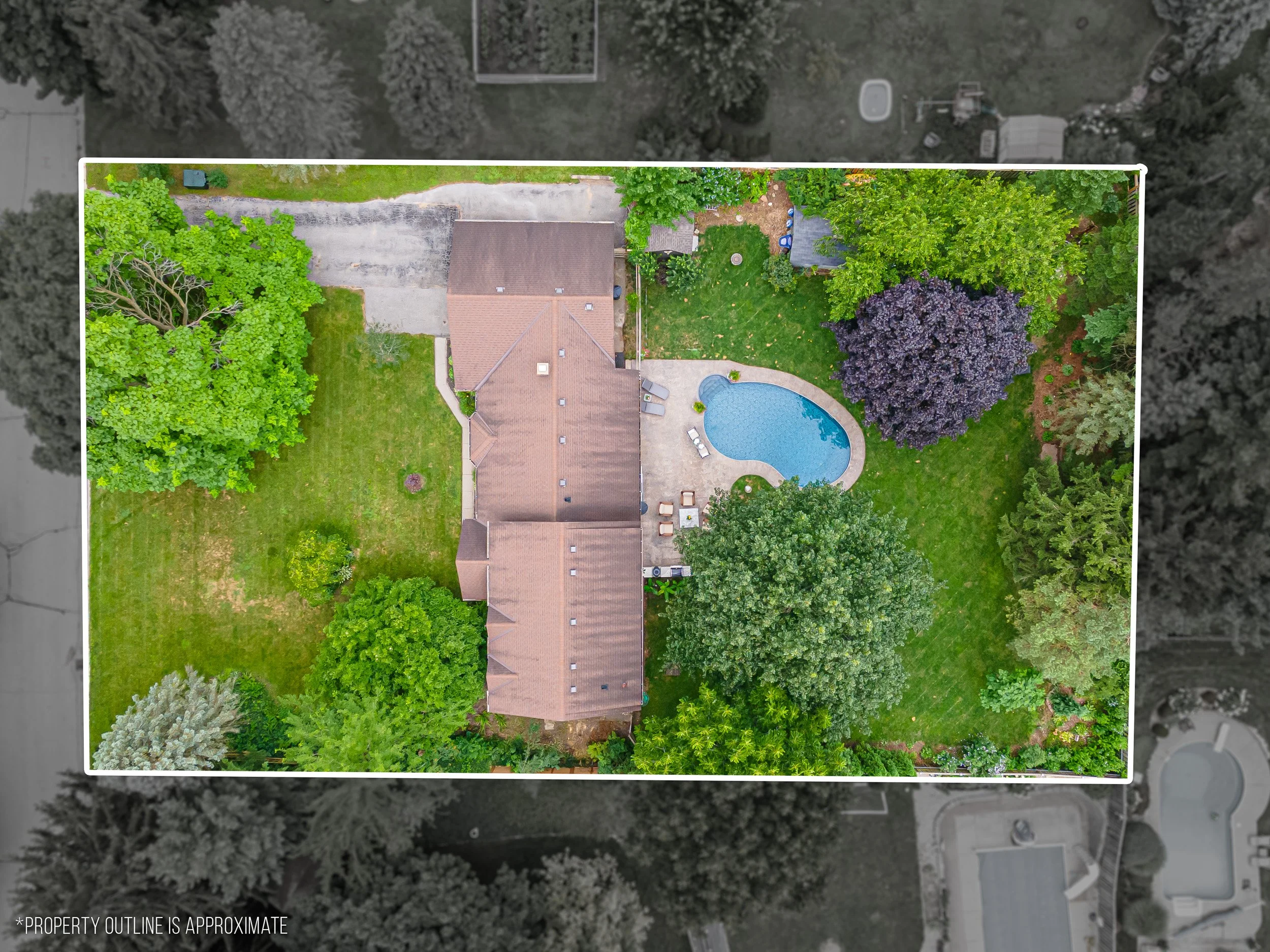 272 Chittick Cres-48.jpg