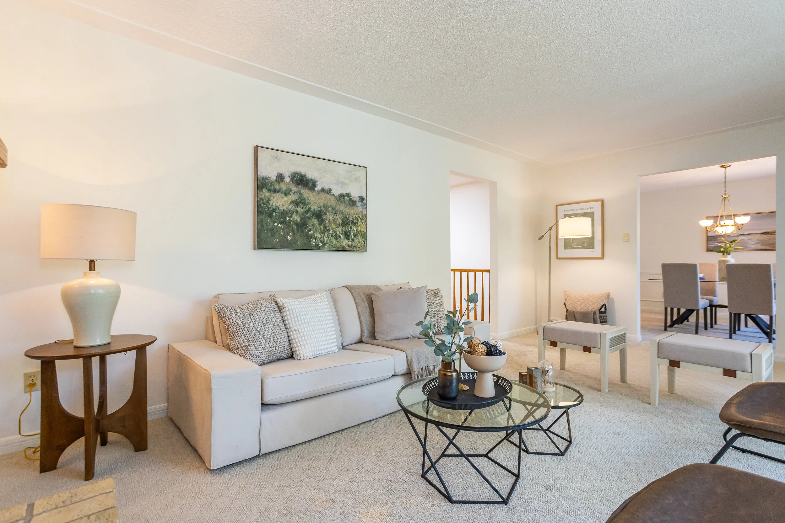 139 Springfield Cres-13.jpg
