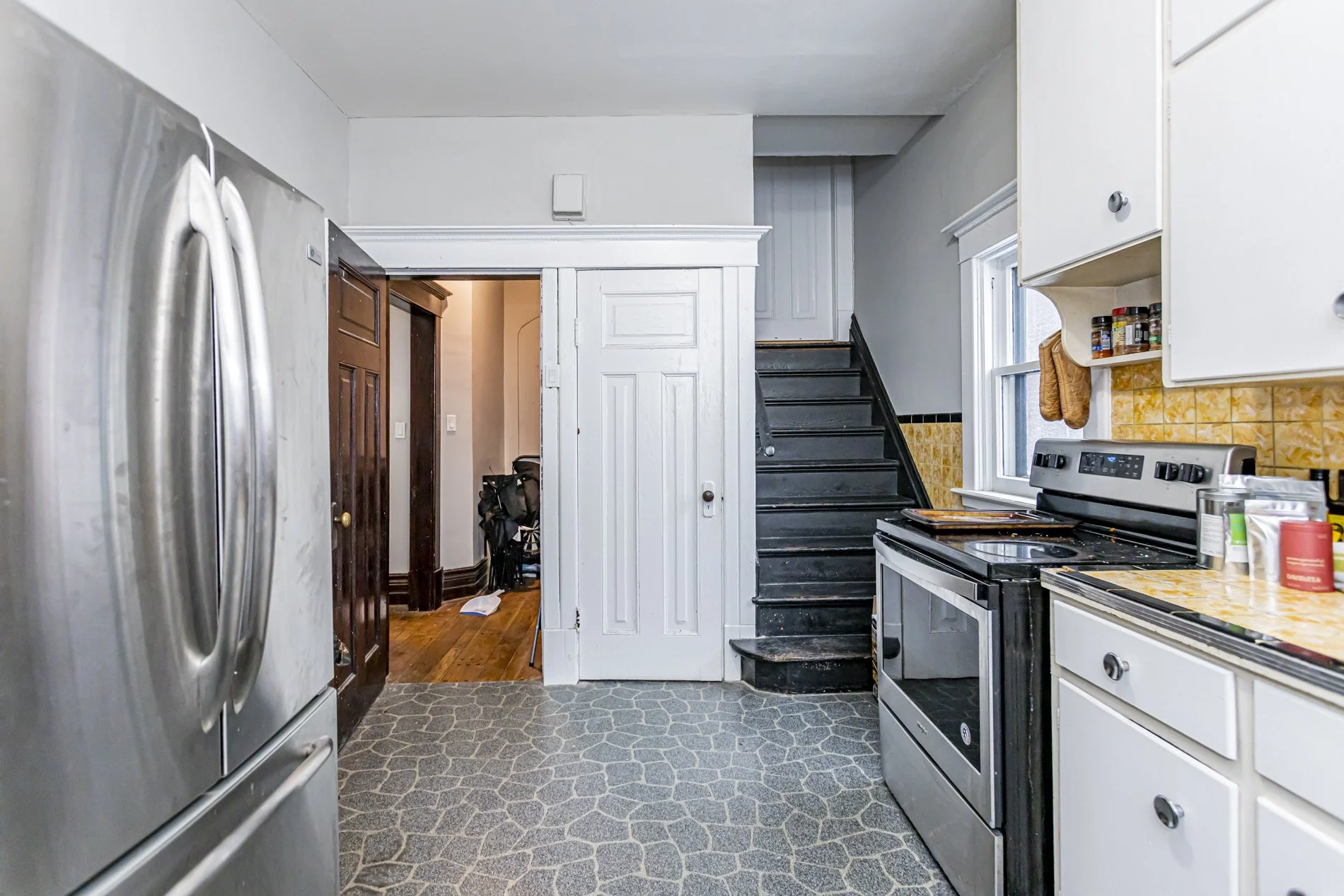 994 Richmond St_12.jpg