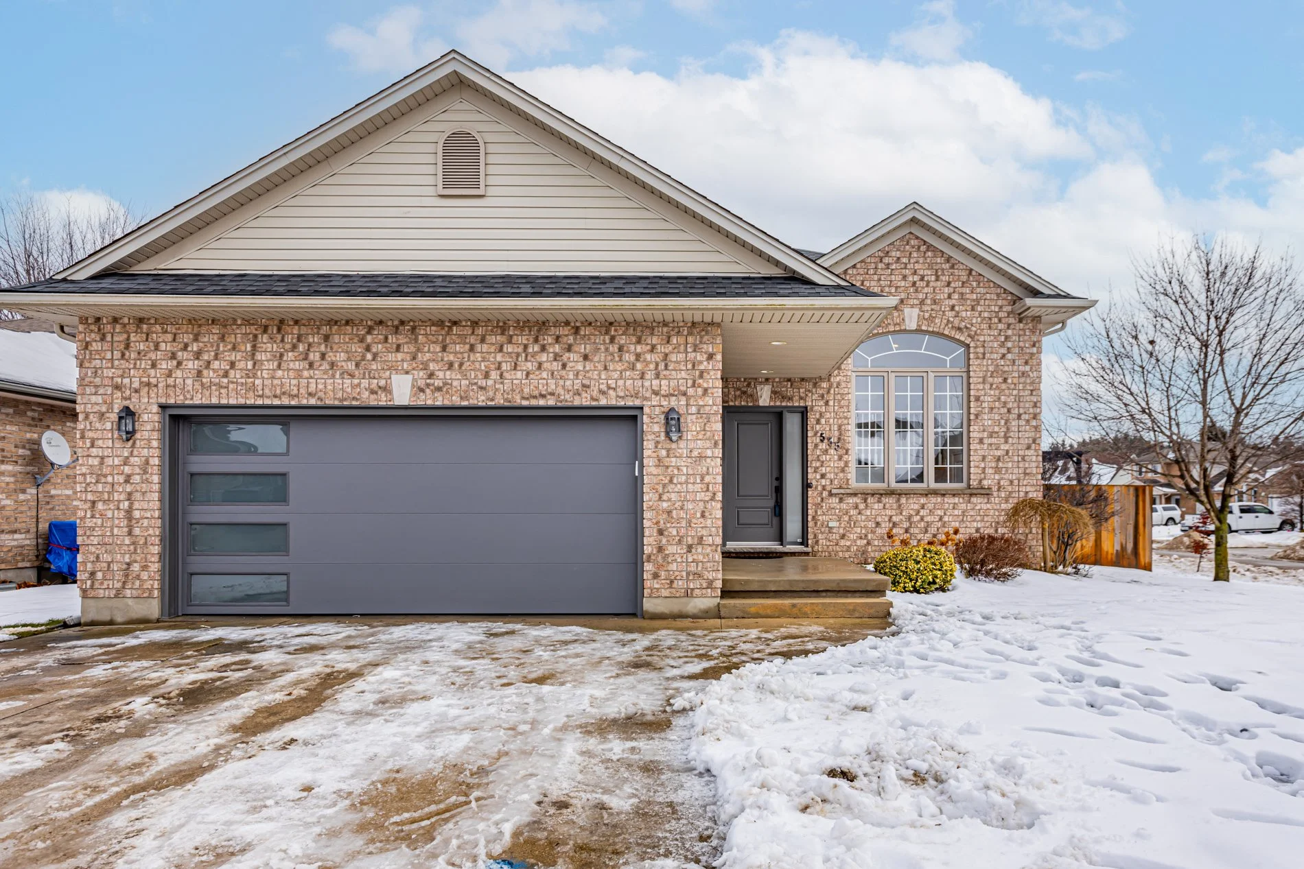 535 Harris Circle-3.jpg