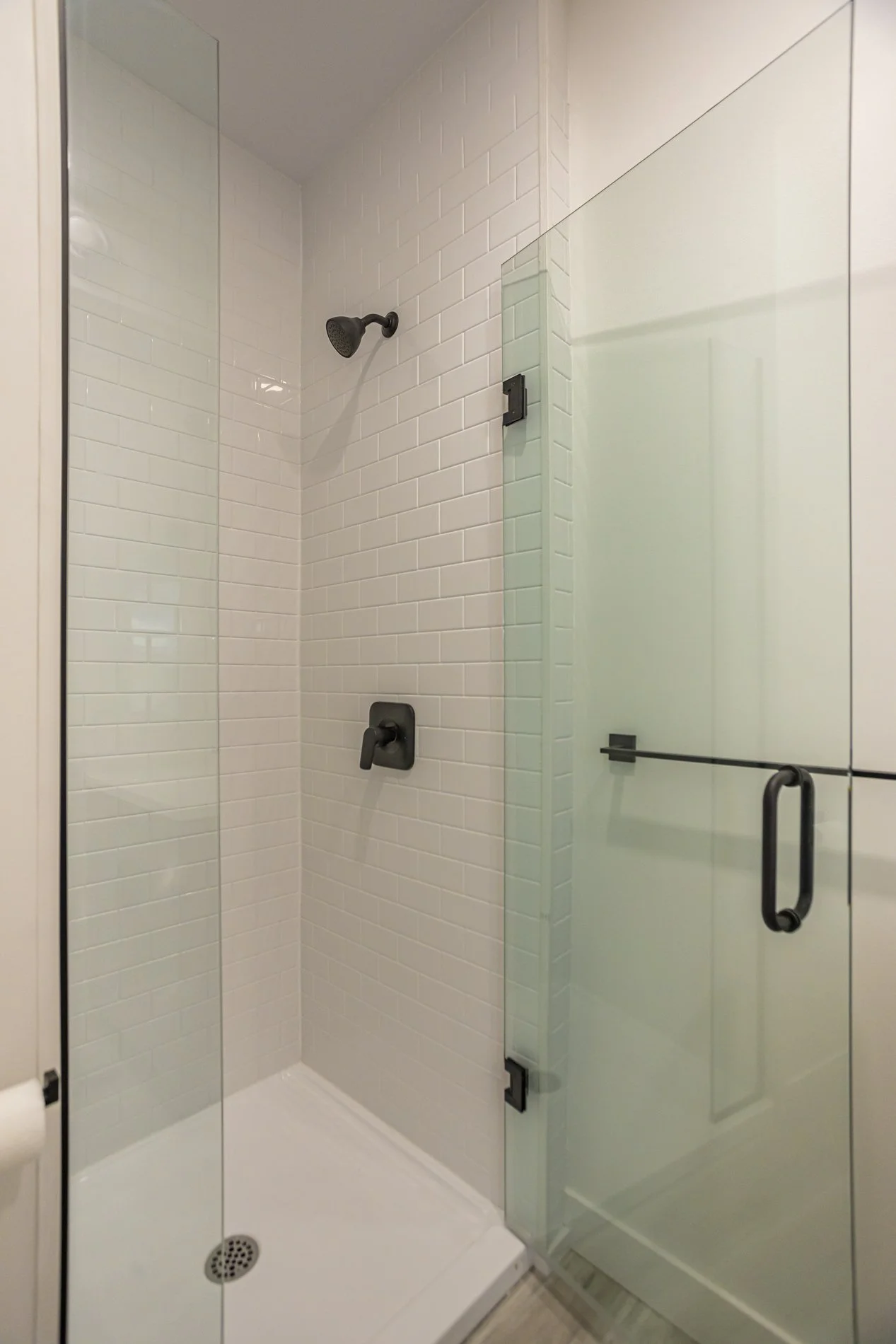 285 William St - Unit 2_09.JPG