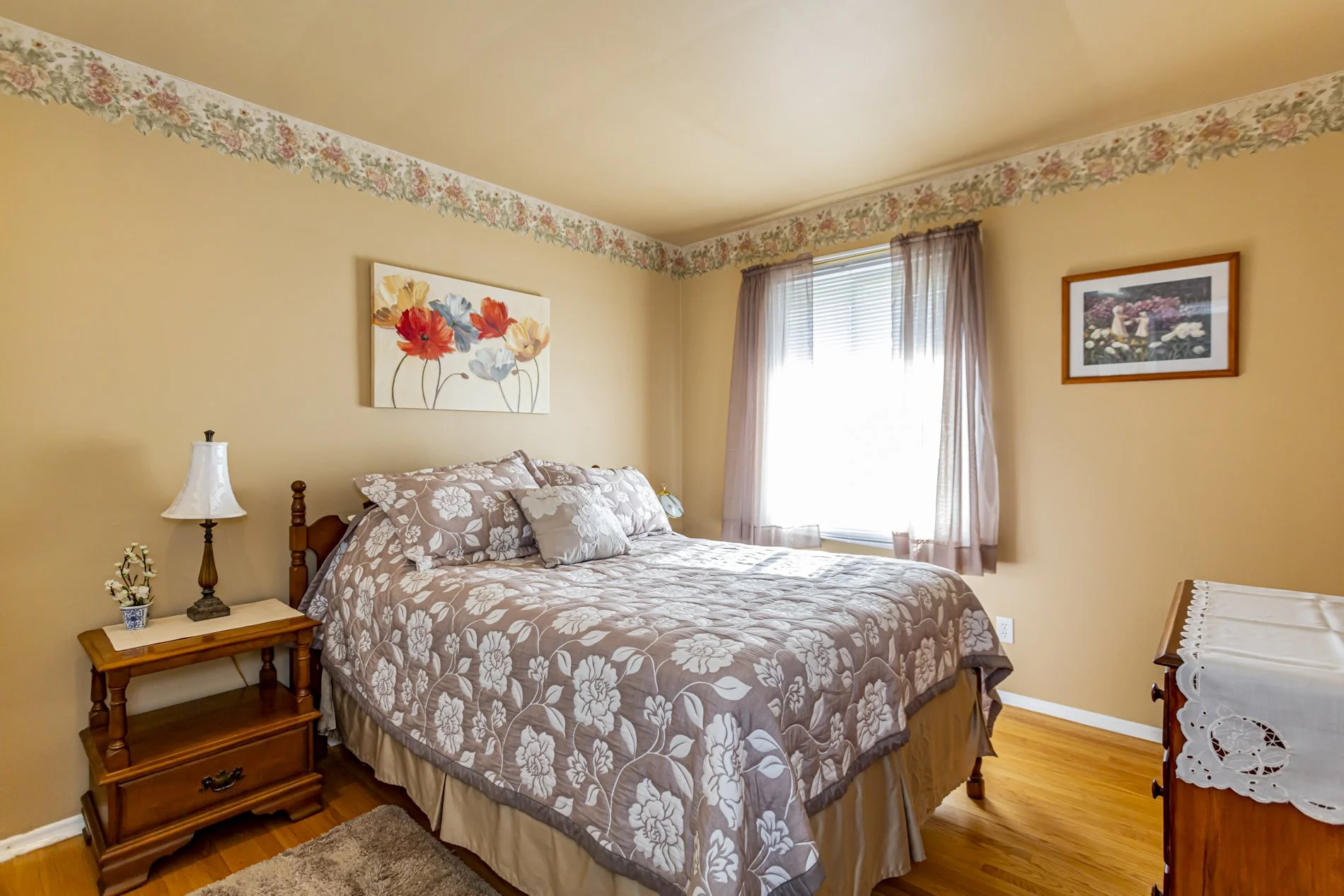 166 Base Line Rd W_24.JPG