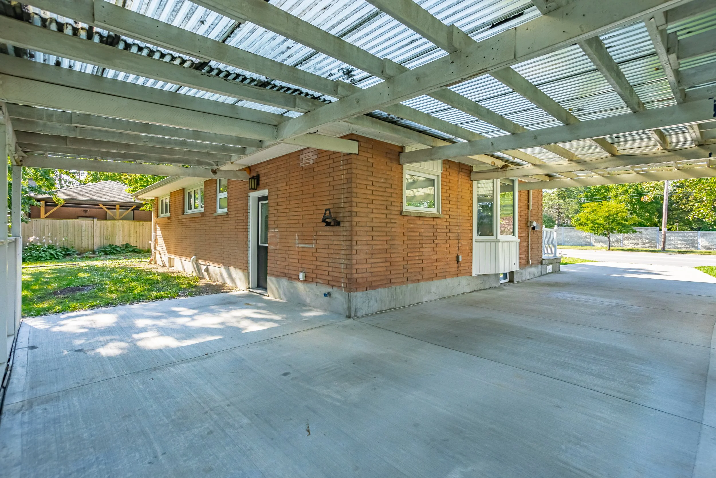 776 Oxford St  -41.jpg