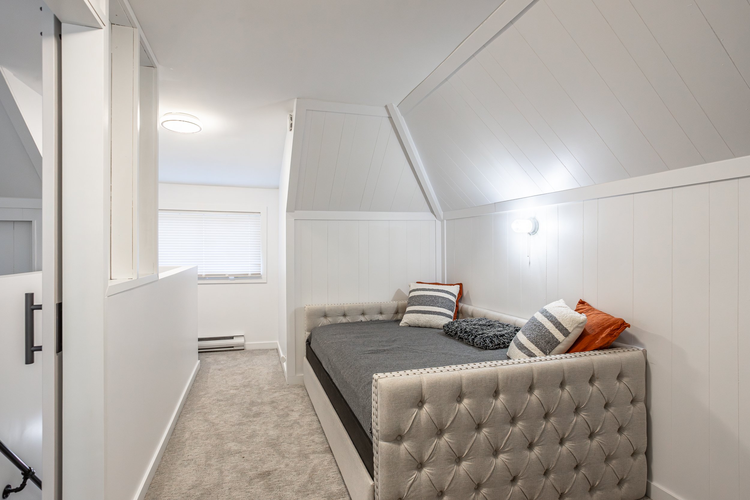 141 Bruce St - Unit 1-35.jpg
