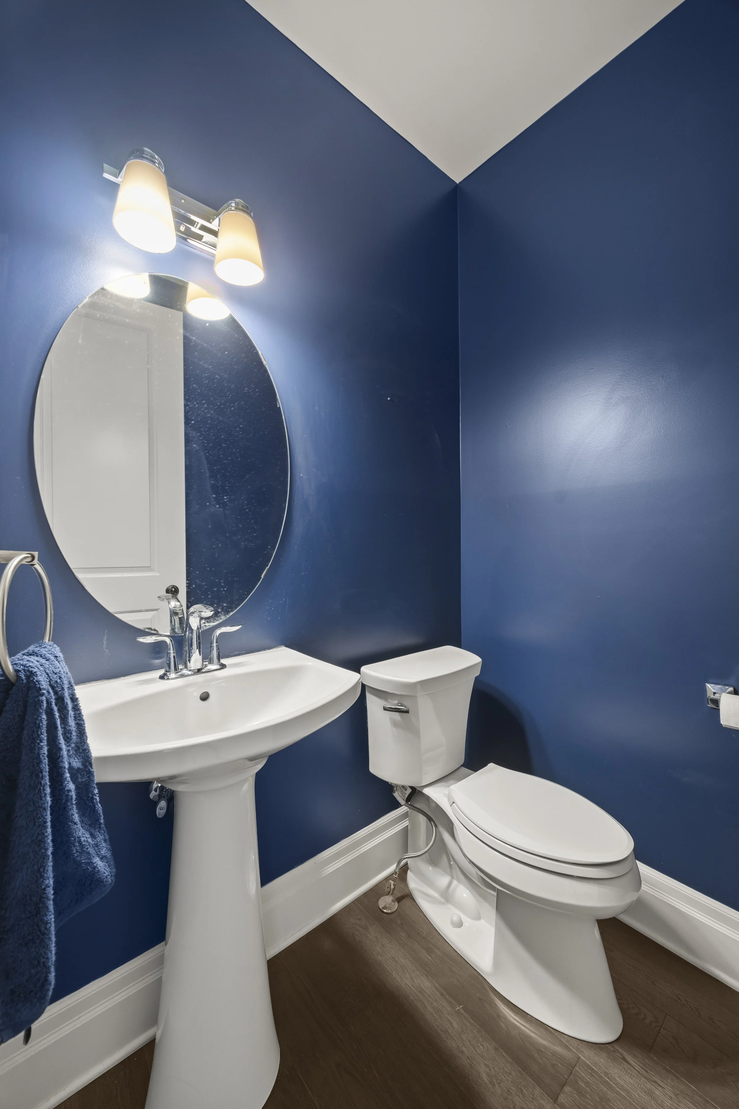 555 Sunningdale Rd E -07.JPG