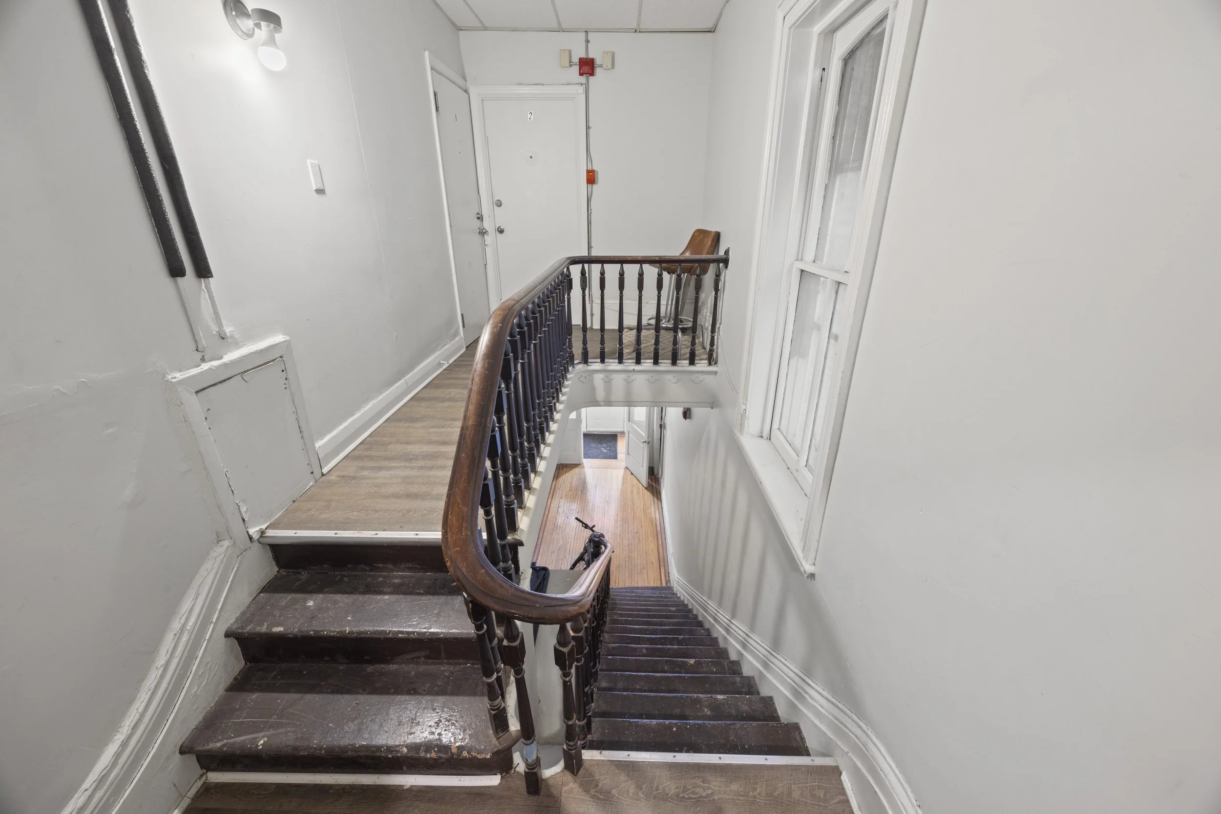 434 Dufferin Ave -25.JPG