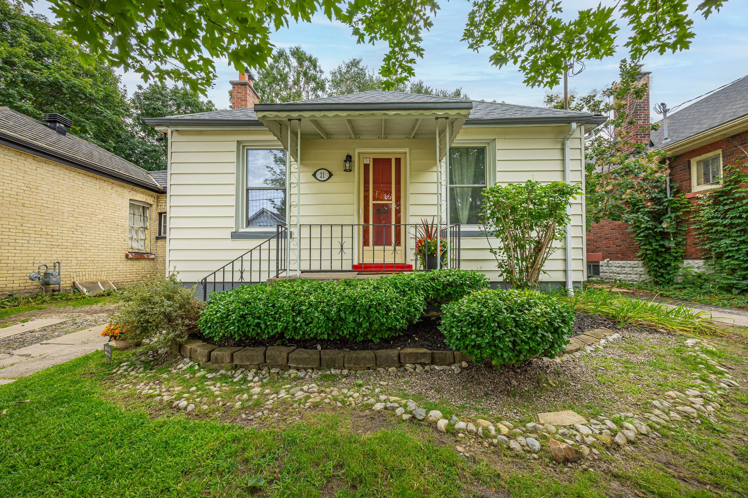 21 Wolseley Ave -01.jpg