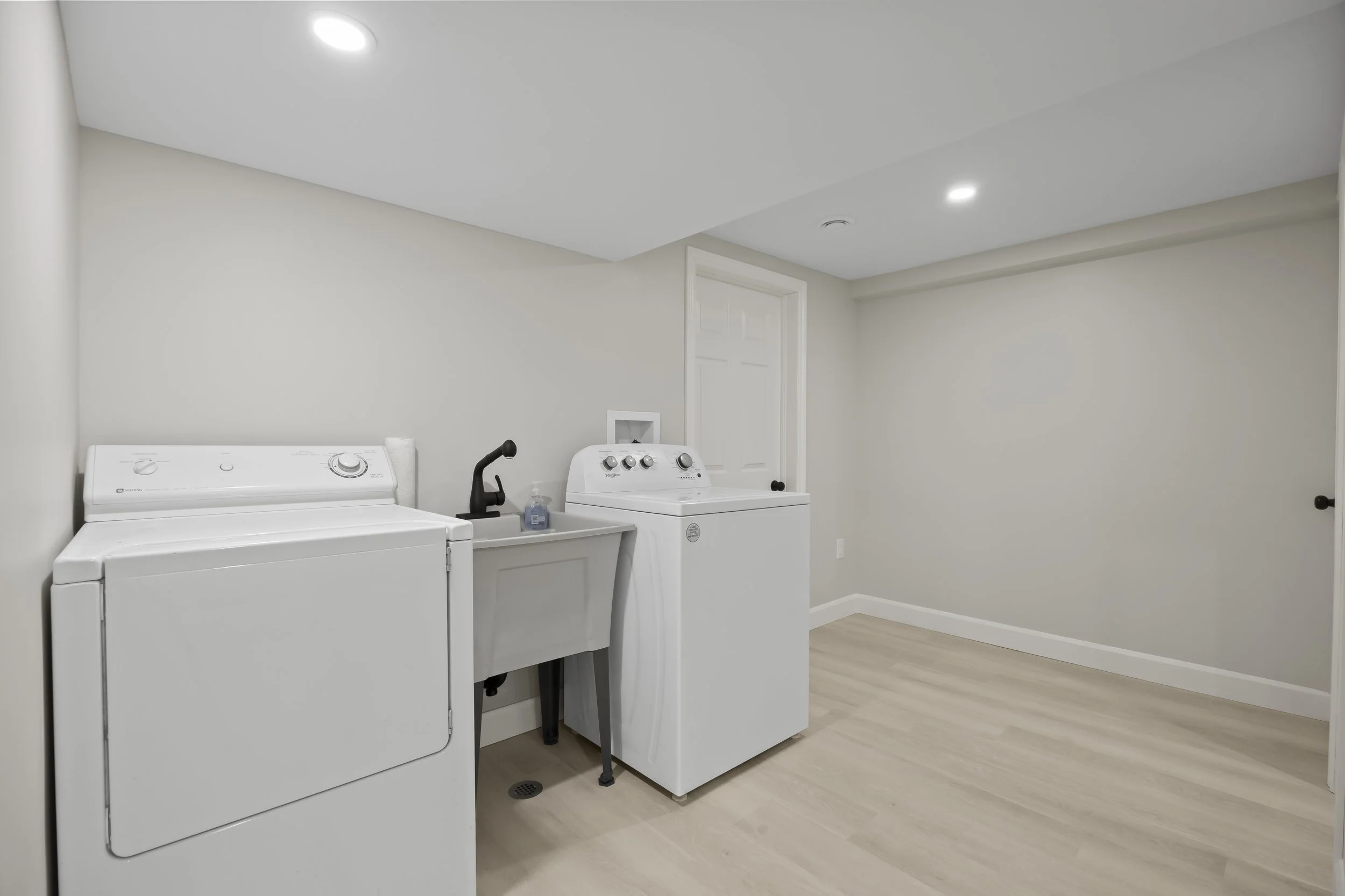 34314 Denfield Rd -38.JPG