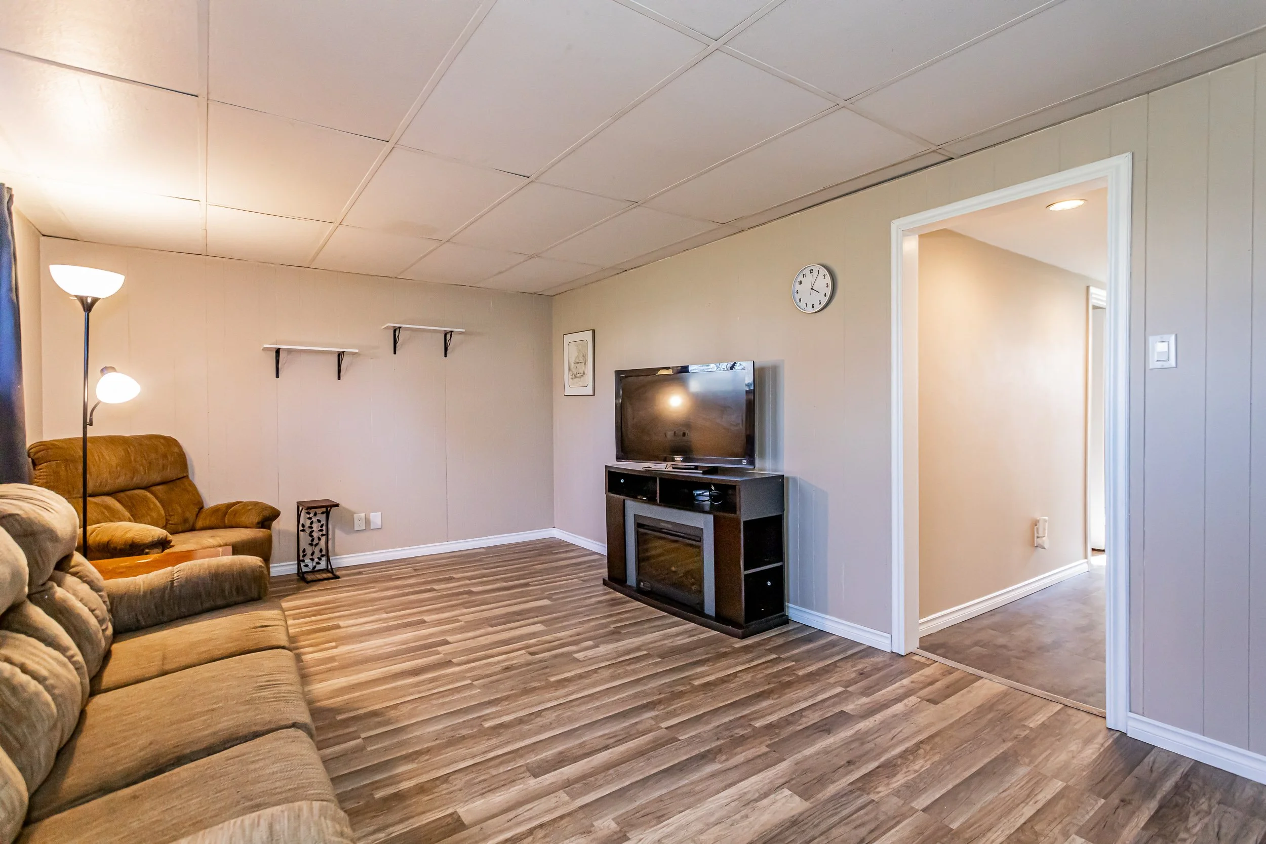 11 Monteray Cres-29.jpg