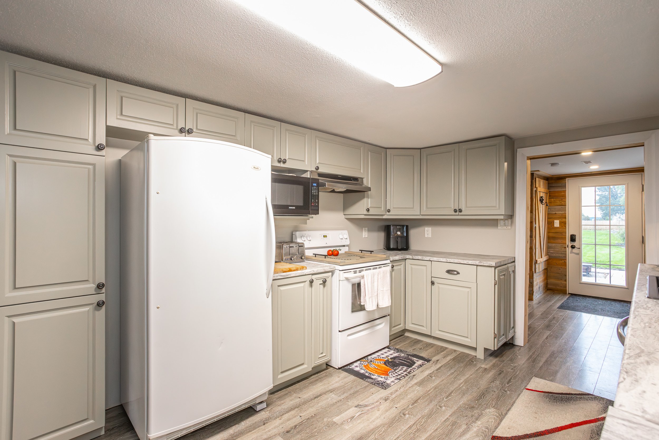 47826 Blanche St-15.jpg