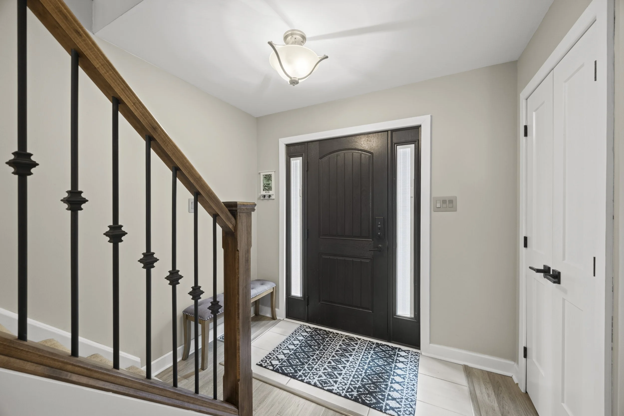 43 Meredith Dr -05.JPG