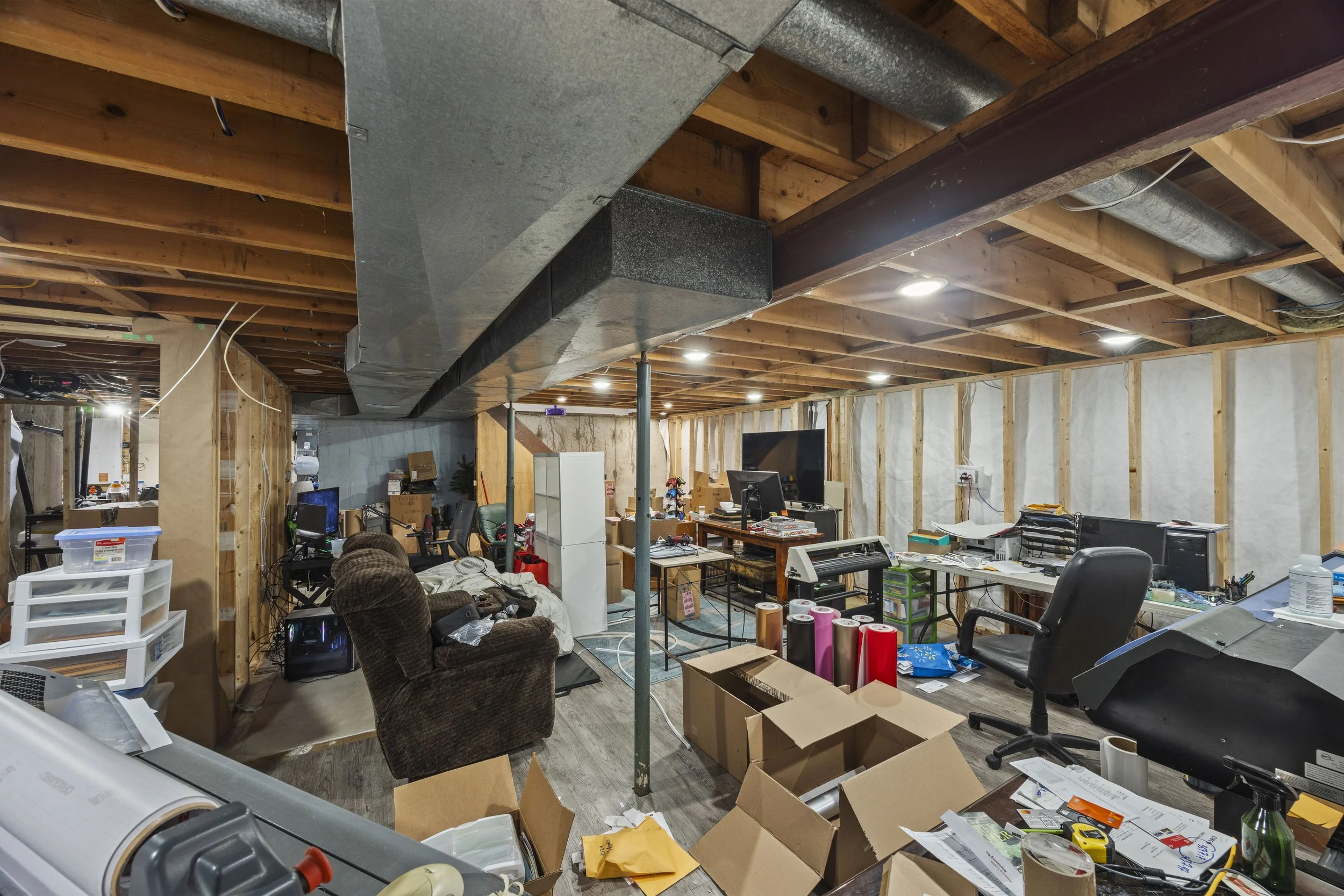 931 Farnham Rd -37.JPG