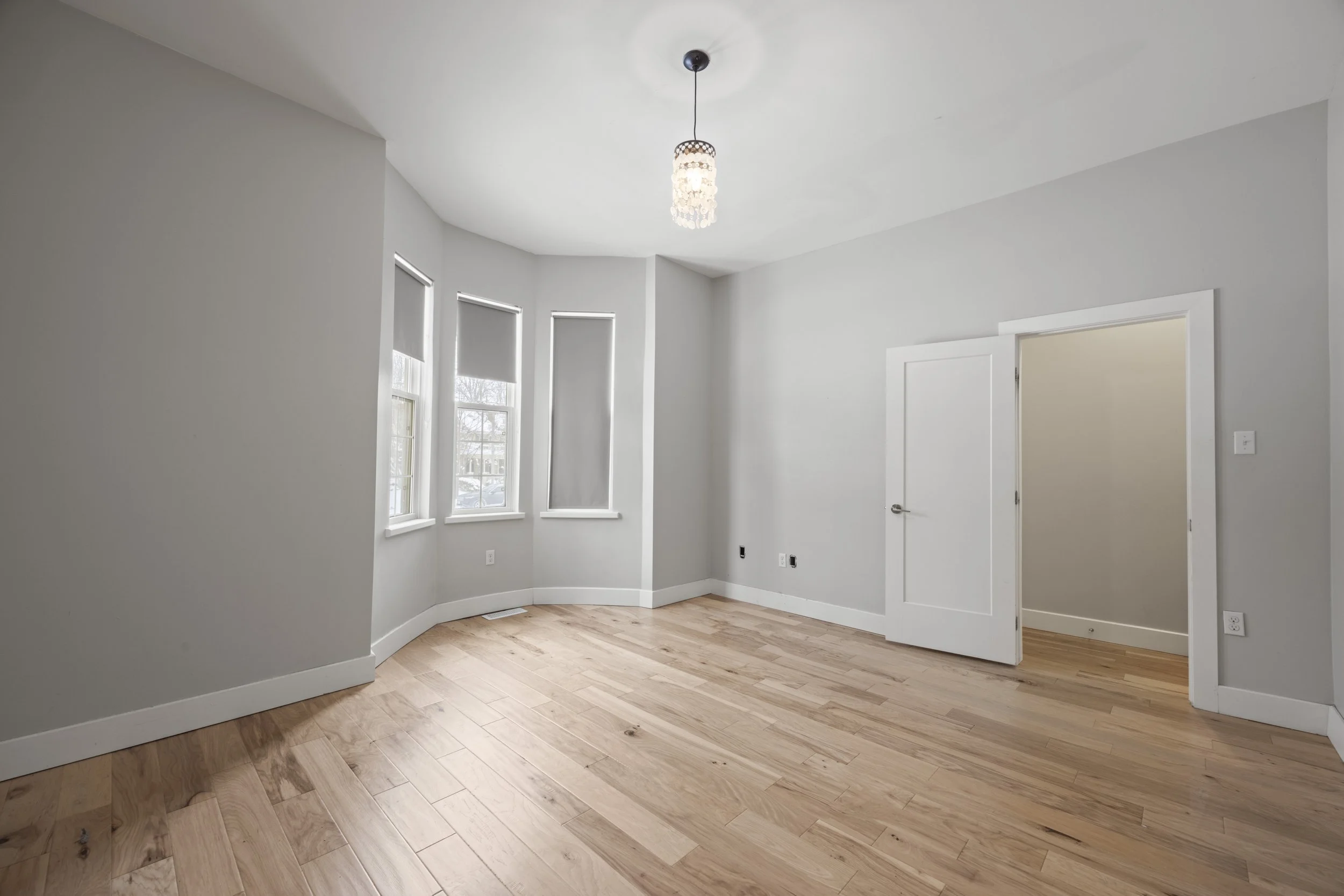 517 Princess Ave -41.JPG