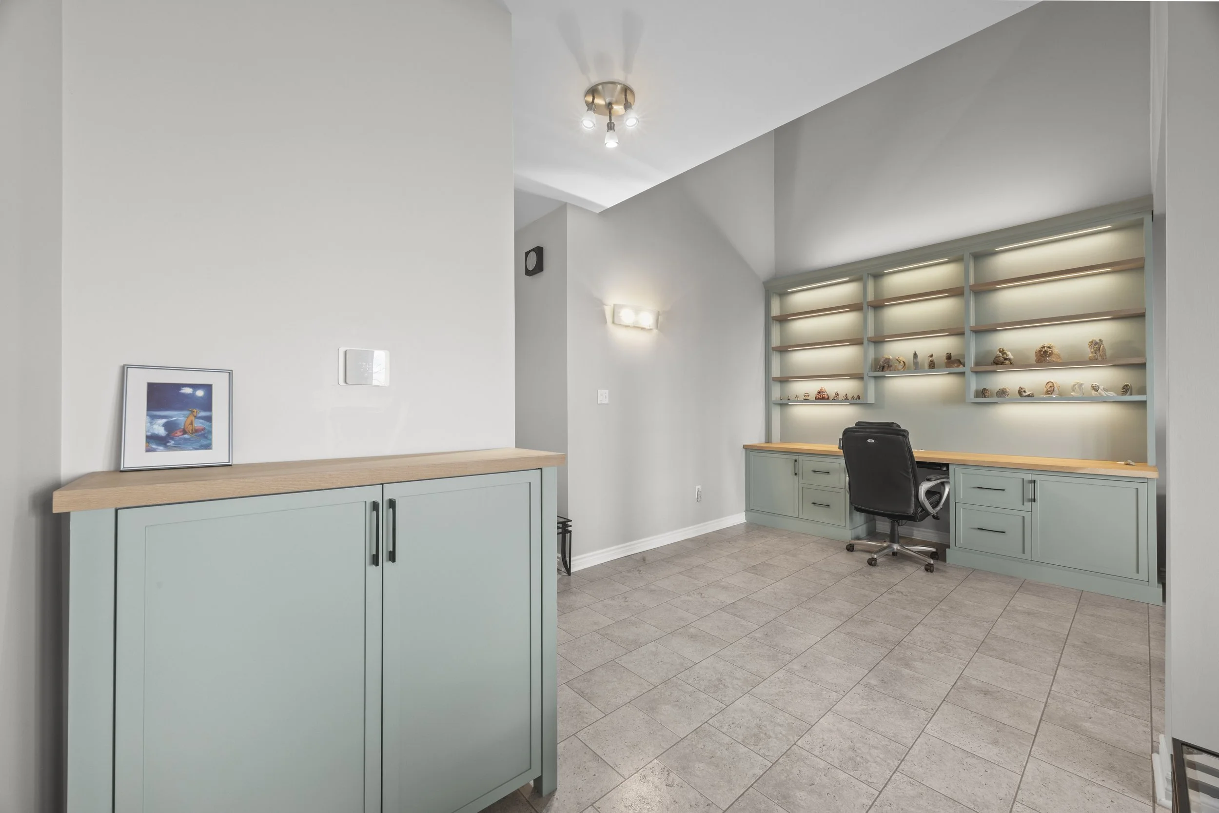 41-374 Front St -27.JPG