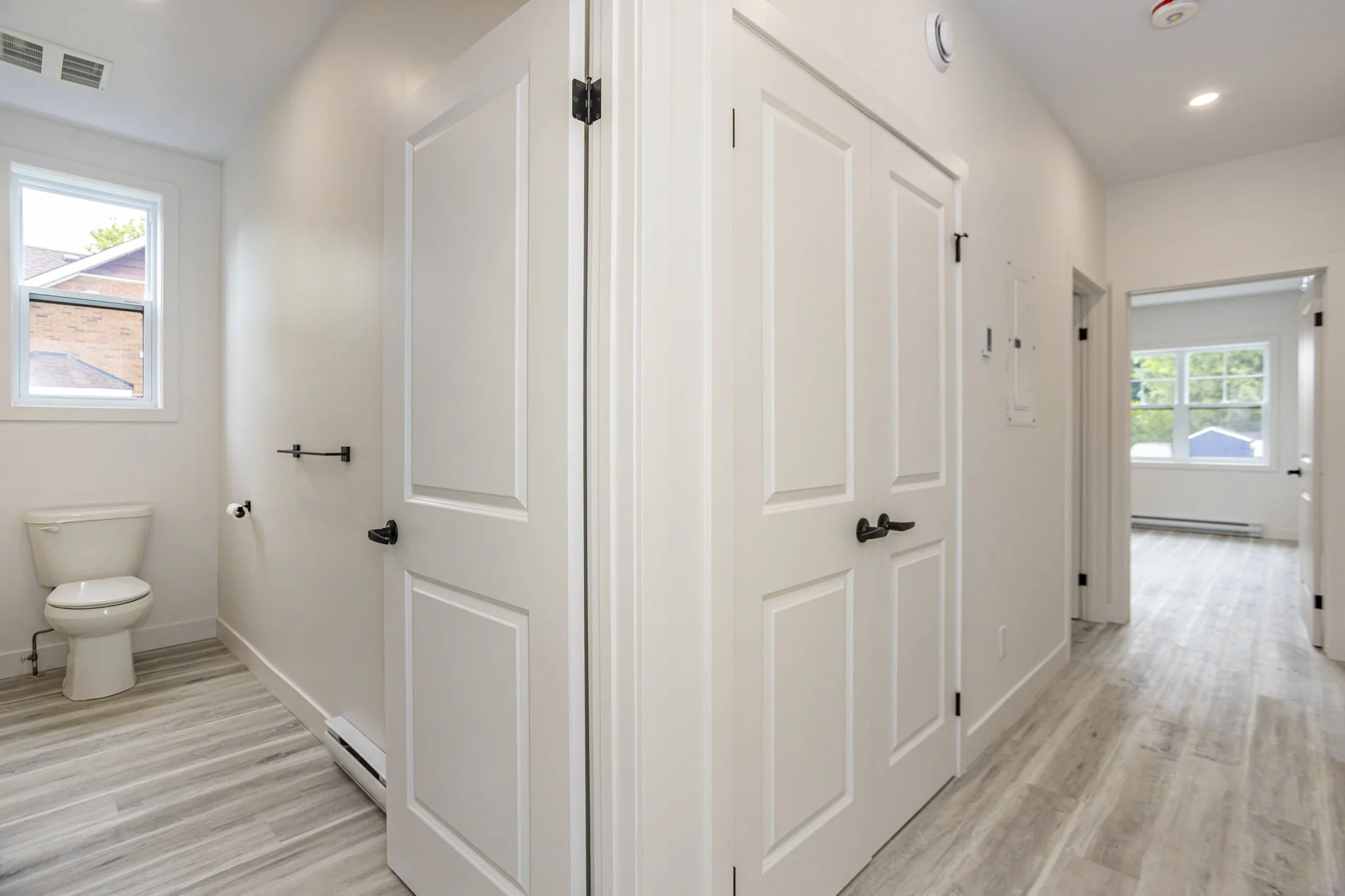 285 William St - Unit 3_13.JPG