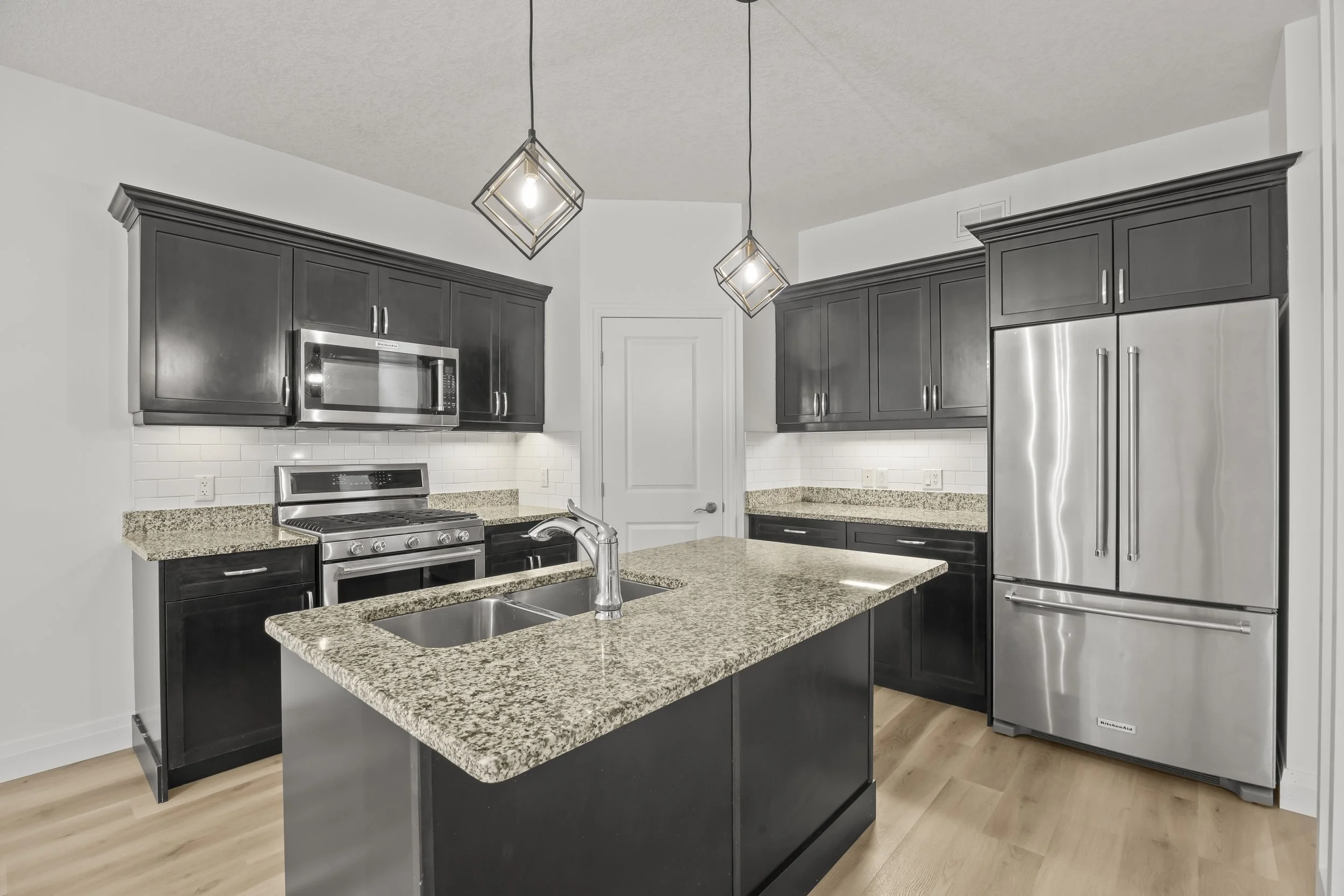 3079 Pomeroy Ln -11.JPG