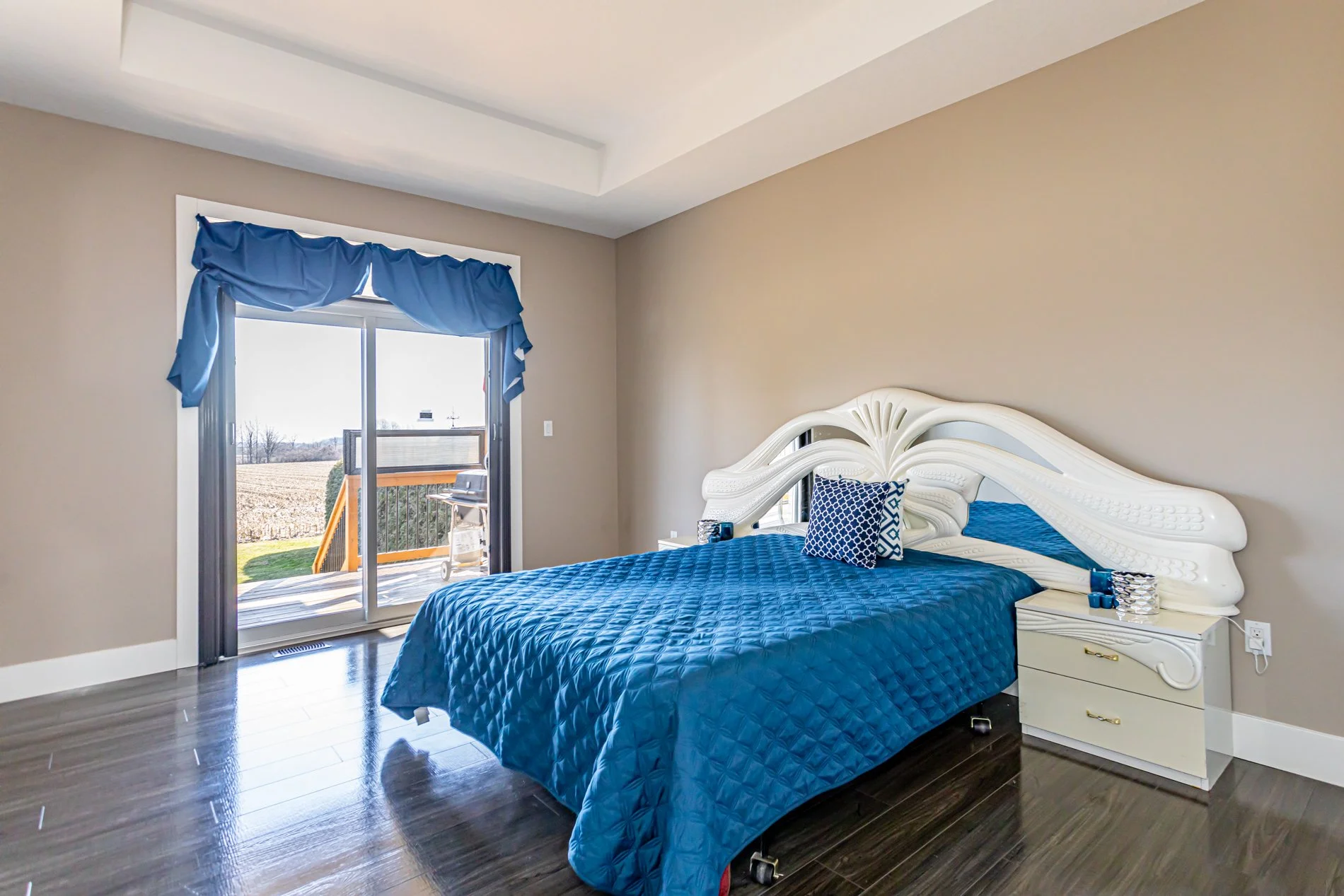 122 1-2 Centennial Ave-22.jpg