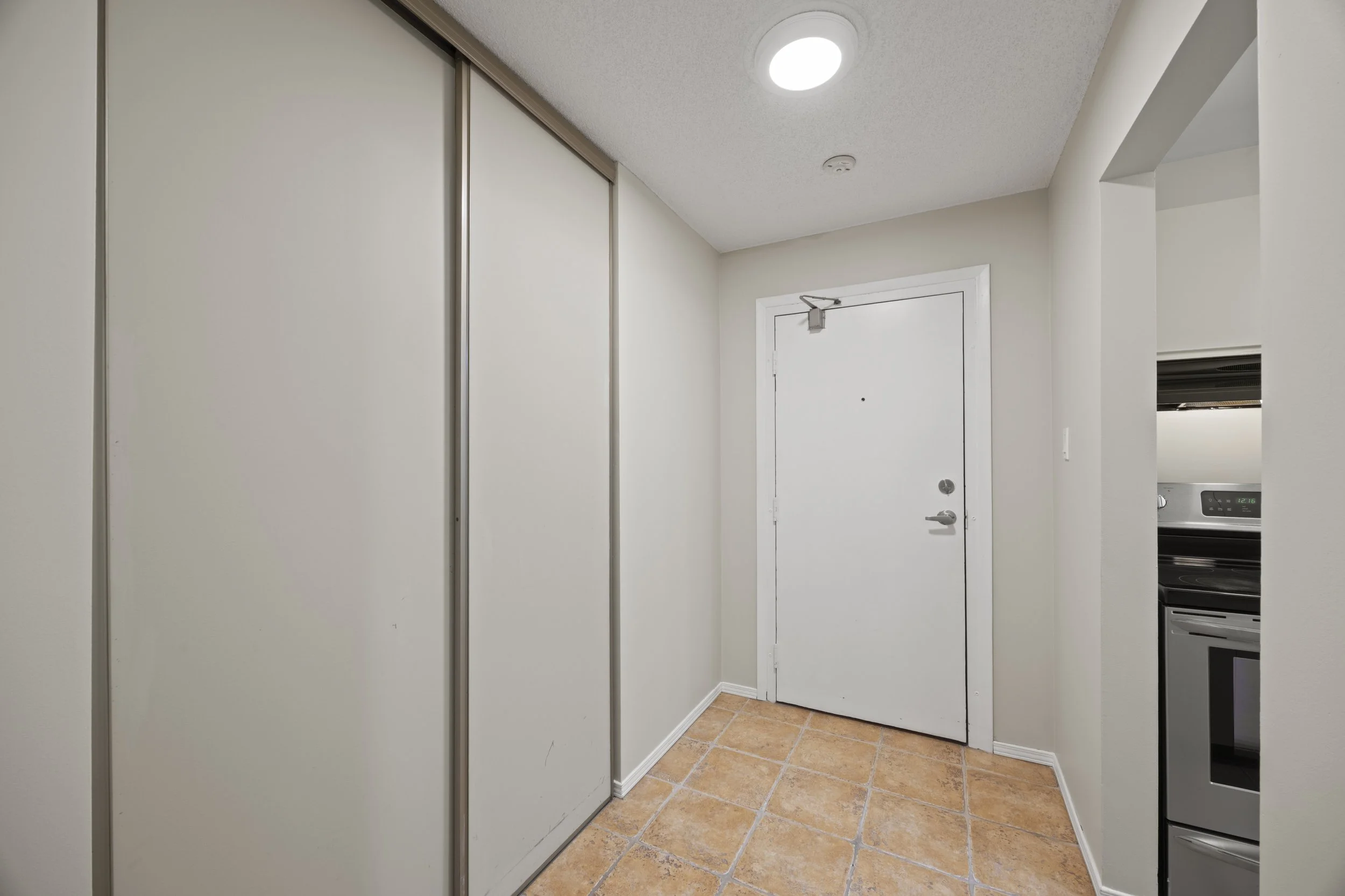 208 - 2228 Trafalgar St -02.JPG