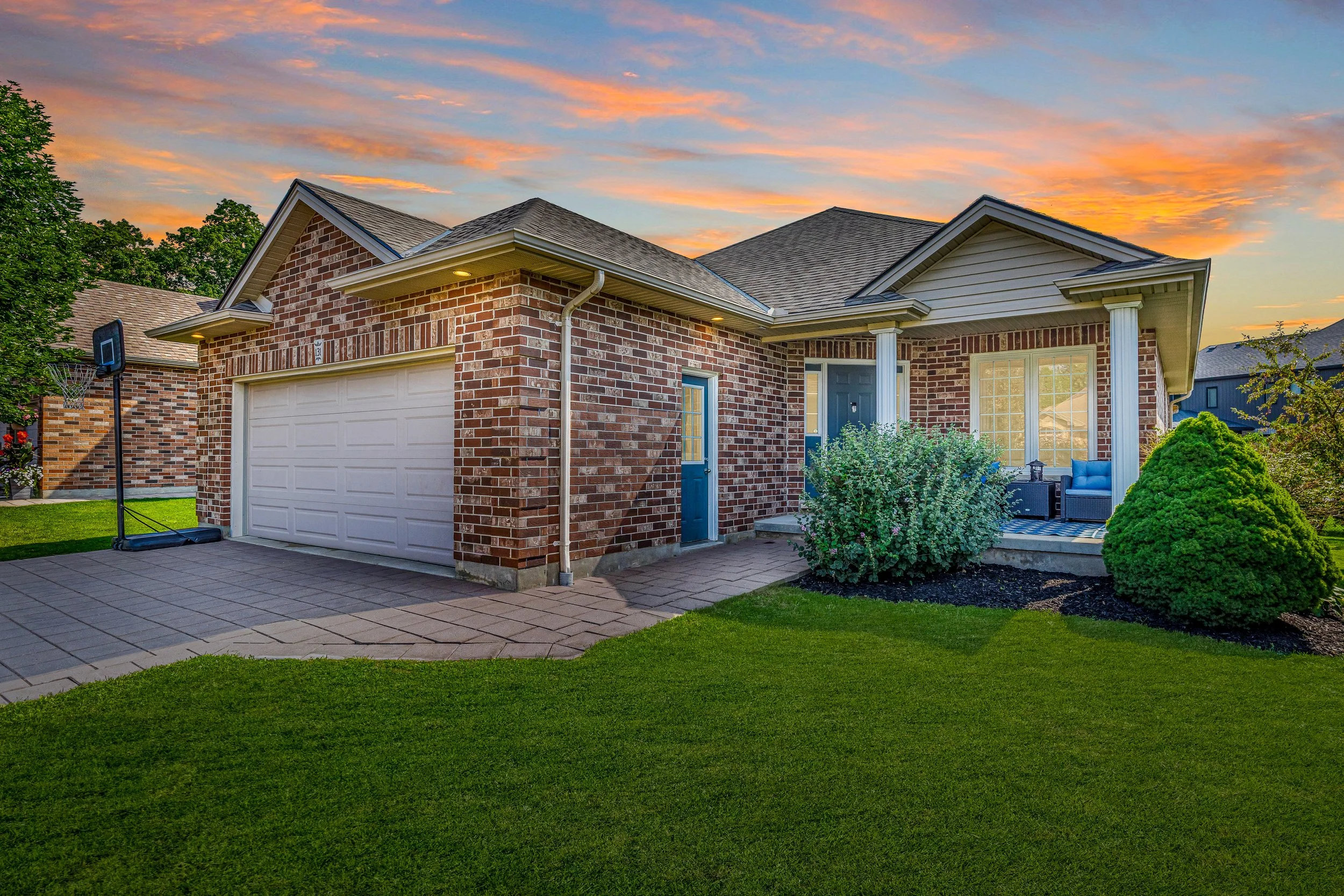 131 Deborah Dr -01.jpg