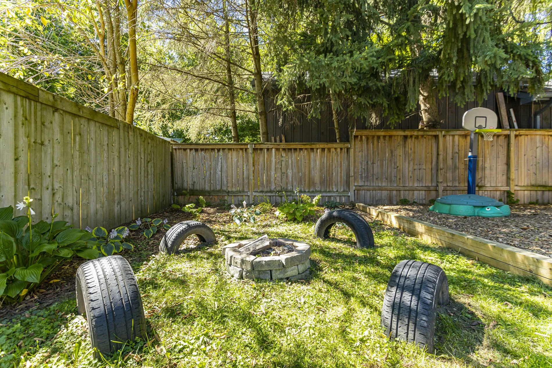 865 Colborne St_39.jpg