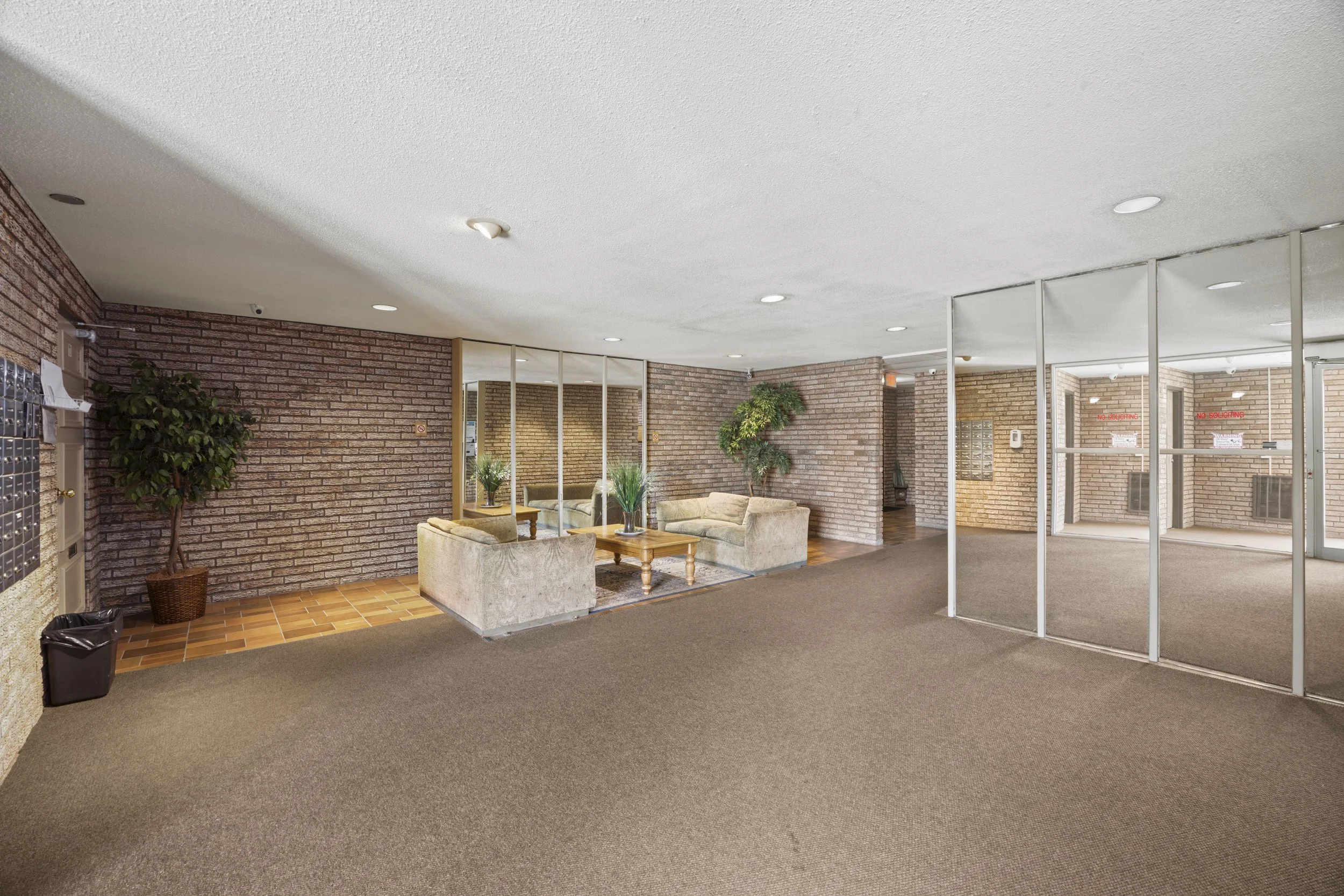 504-1104 Jalna Blvd -09.JPG