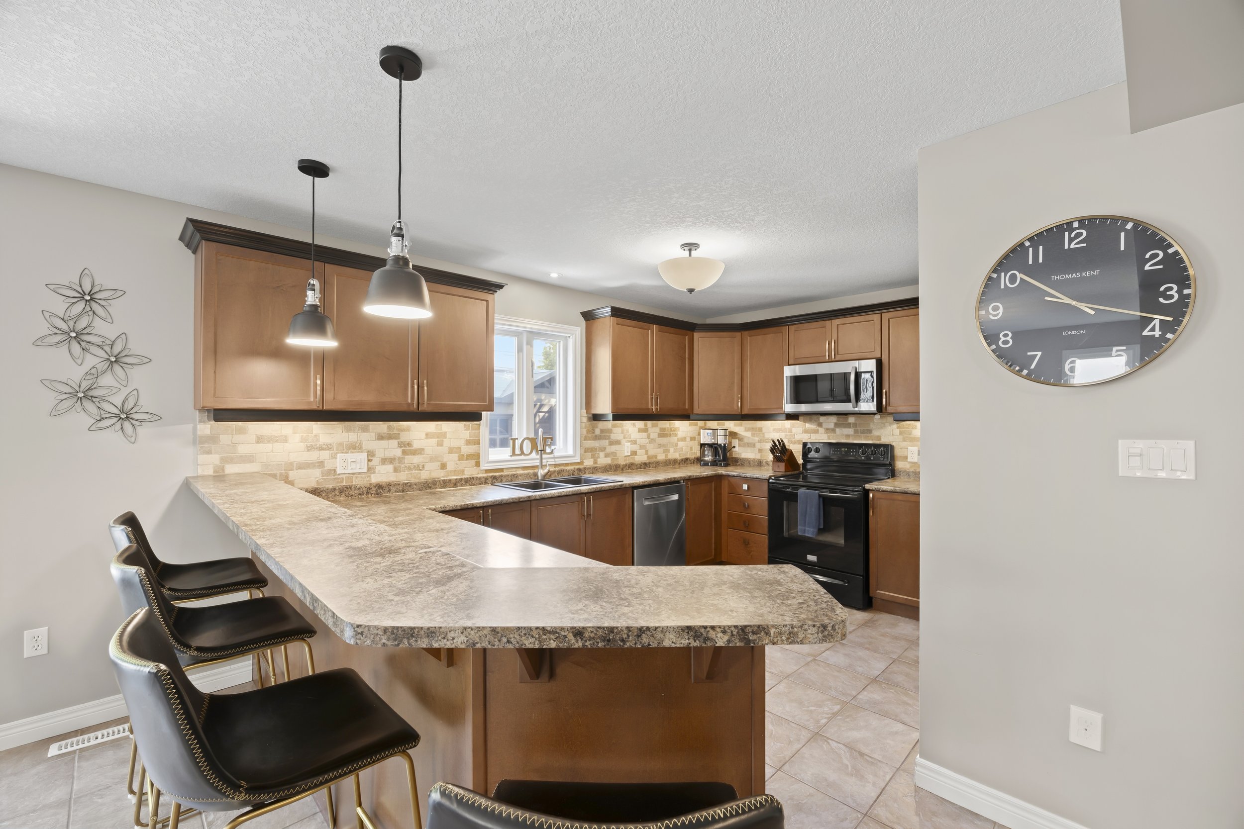 1204 Meadowvale Dr -14.JPG