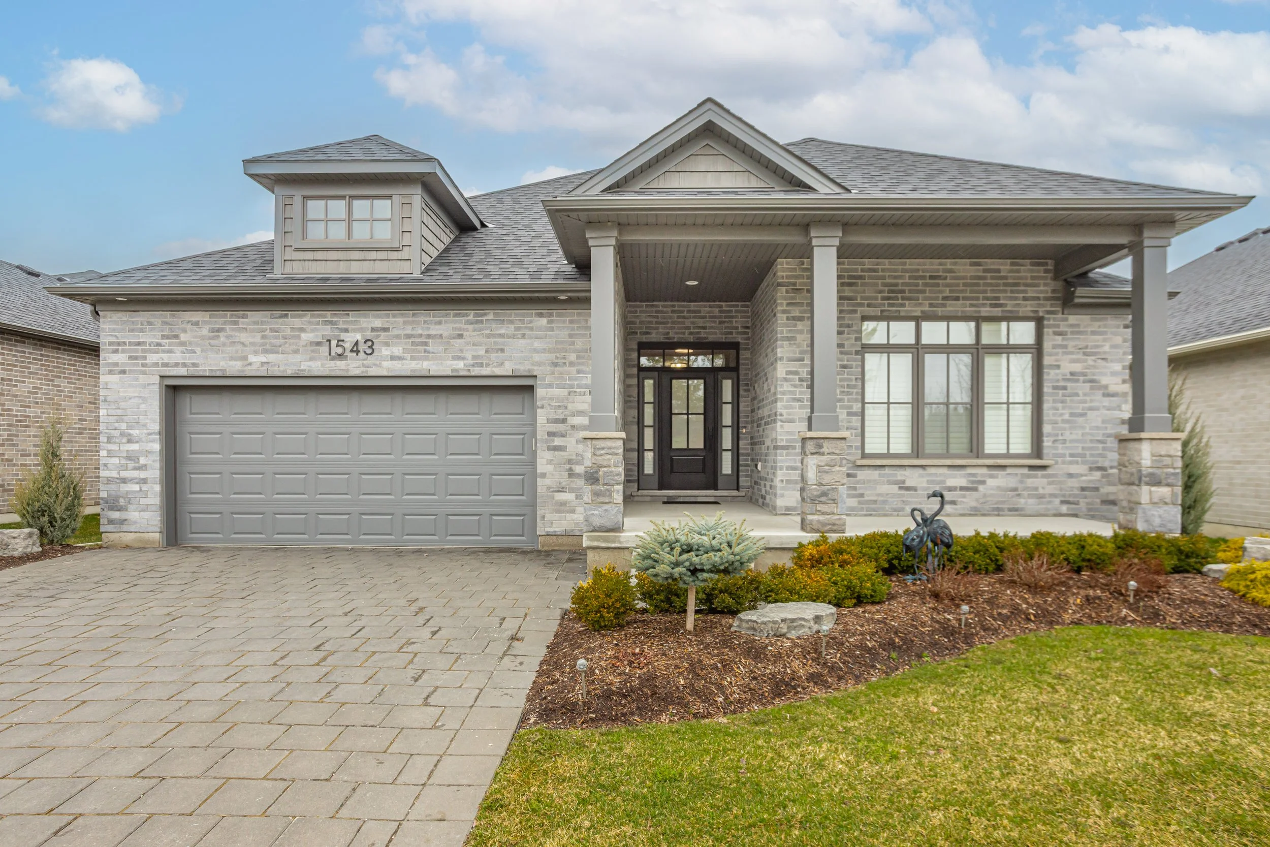 1543 Moe Norman_EXT-1.jpg