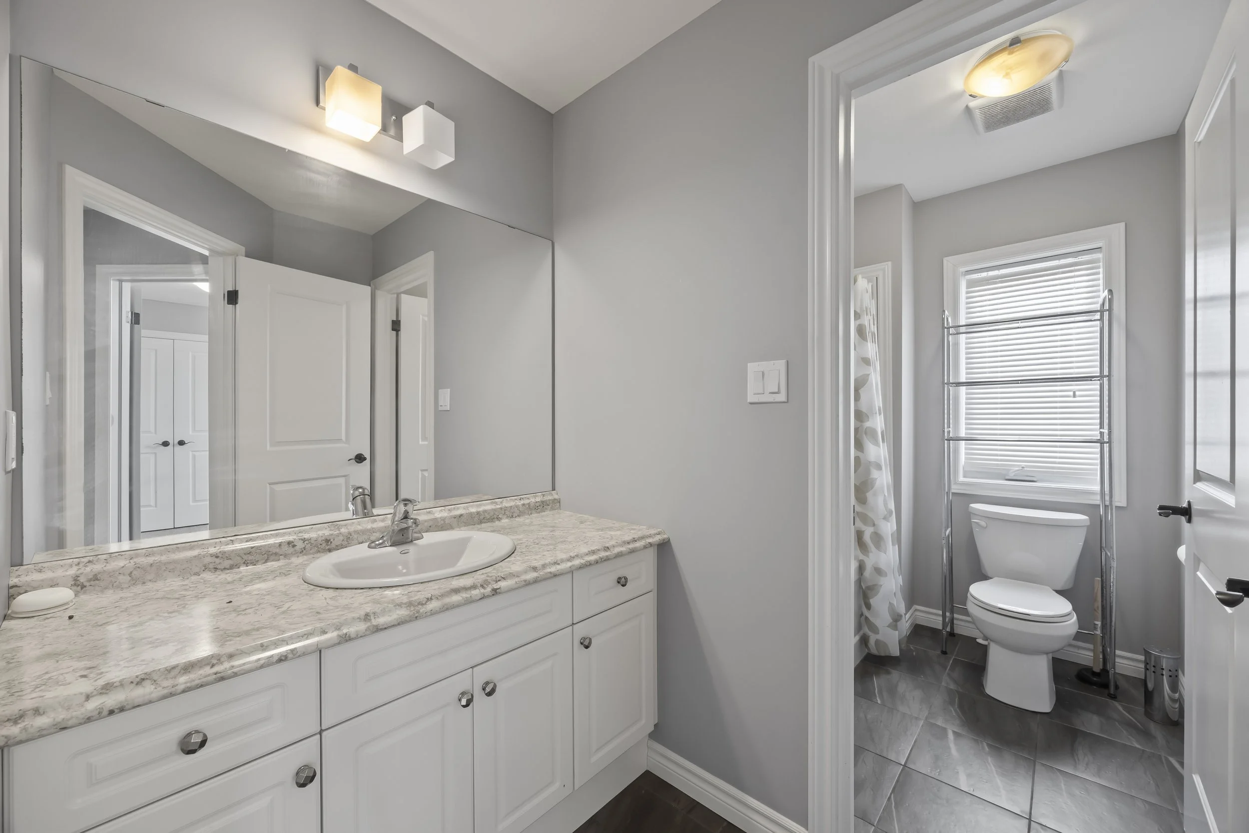 471 Sophia Cres -34.JPG