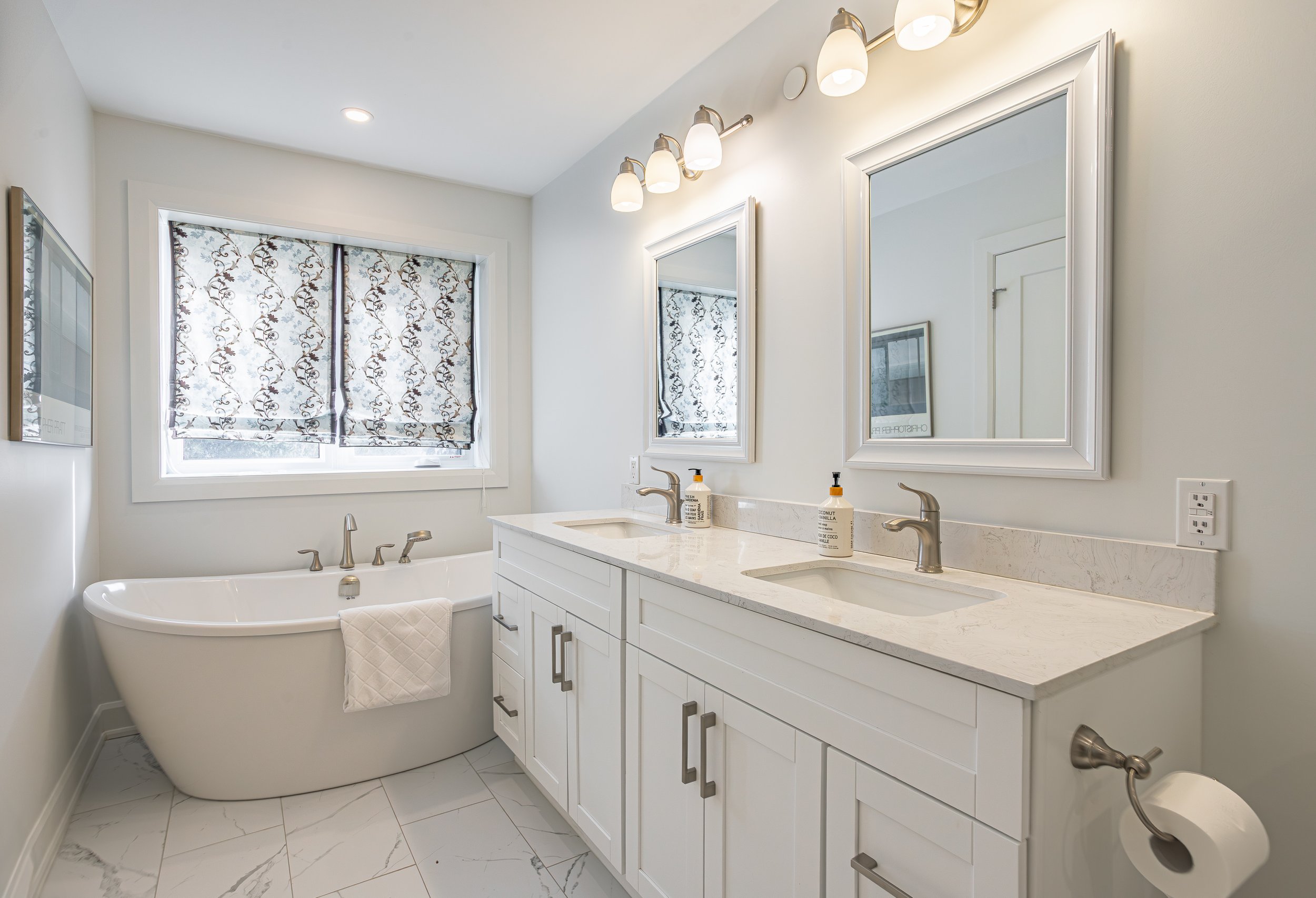 2-159 Windermere Rd-52.jpg