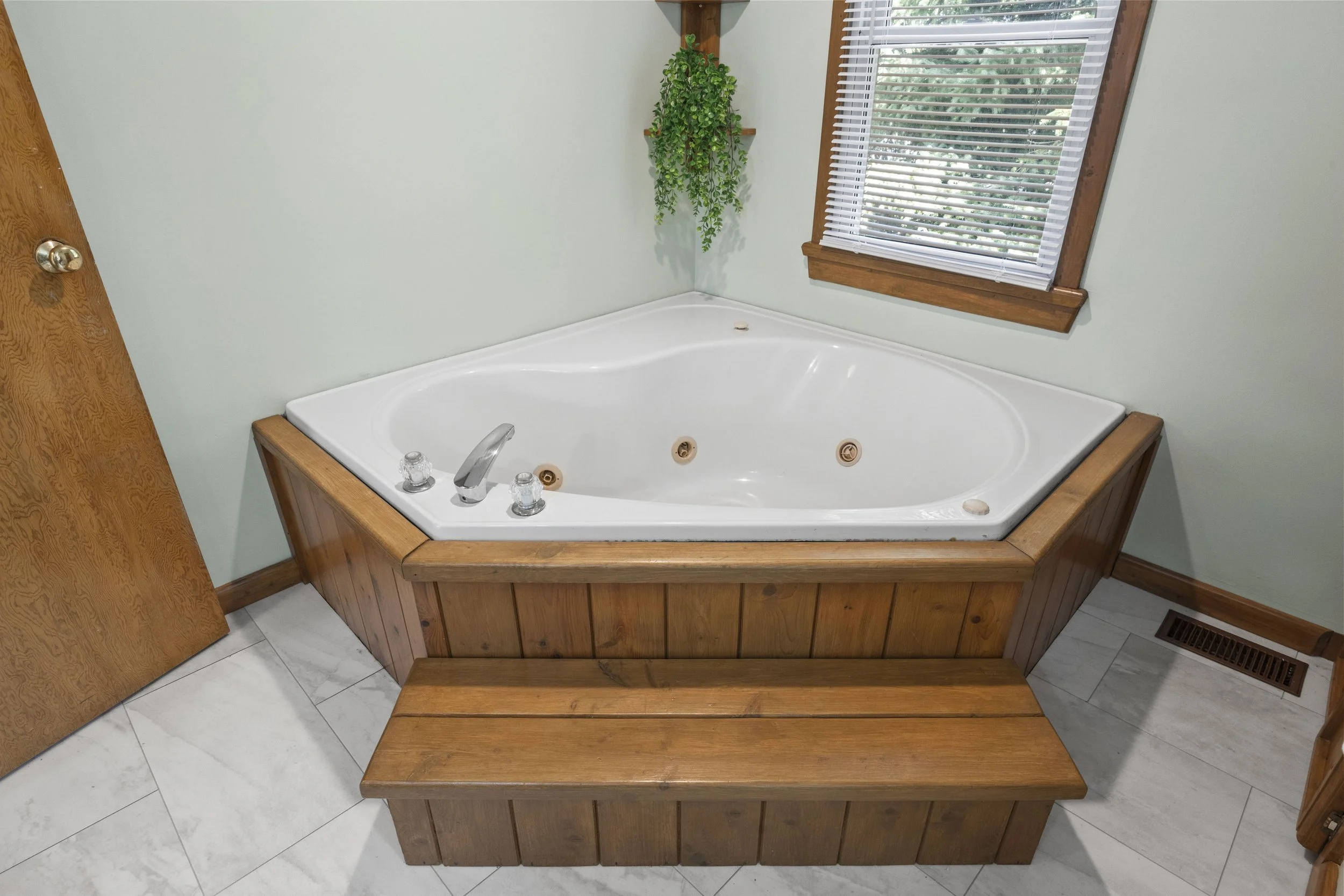 20 Gill Rd -30.JPG
