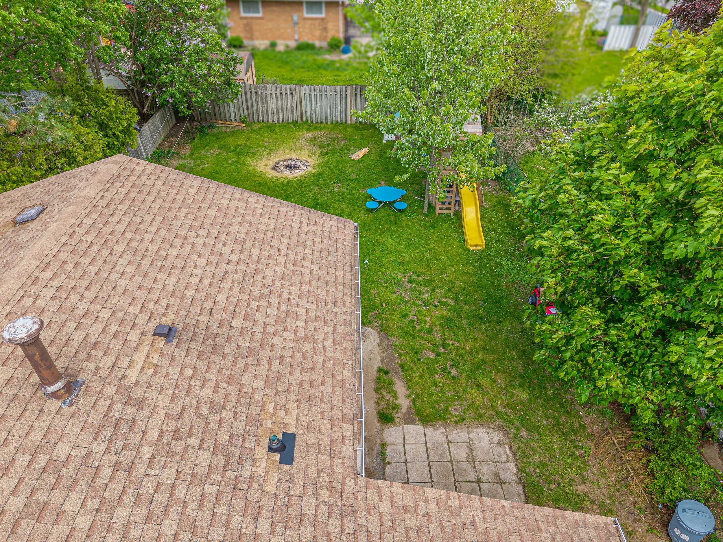8 Kenwood Cres -42.jpg