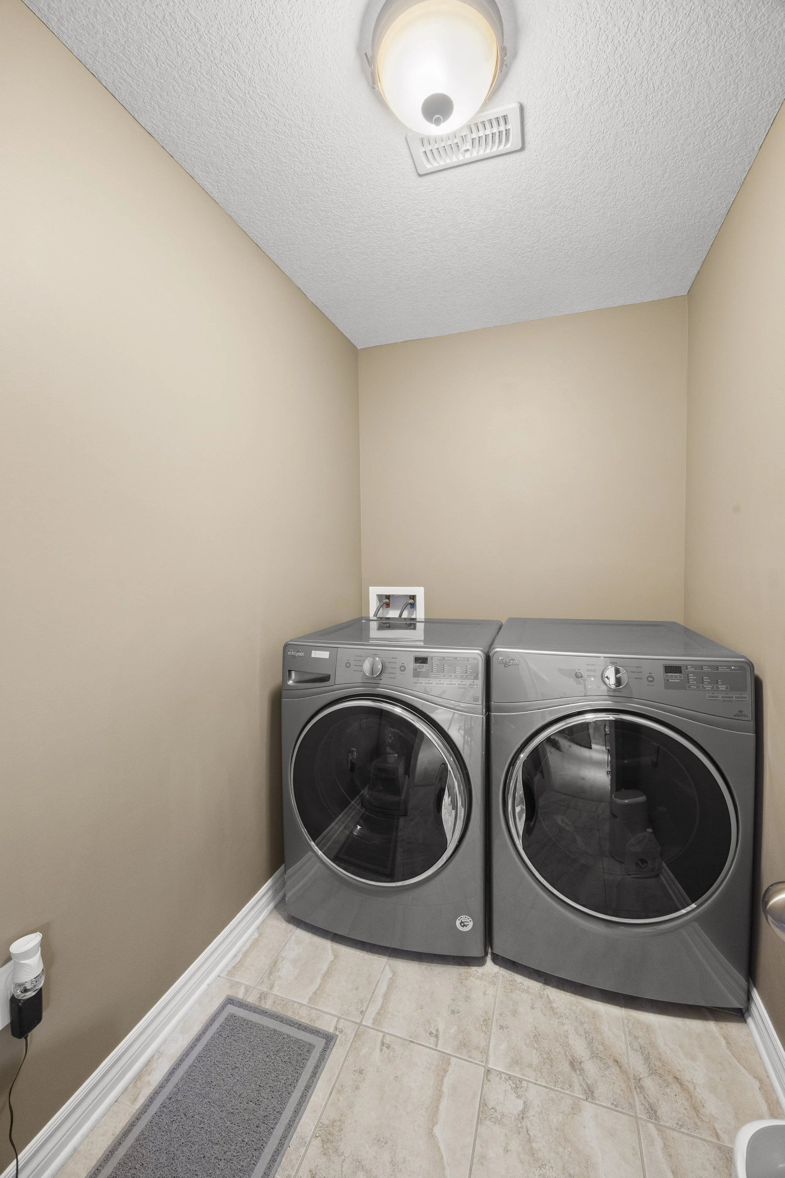 131 Deborah Dr -39.JPG