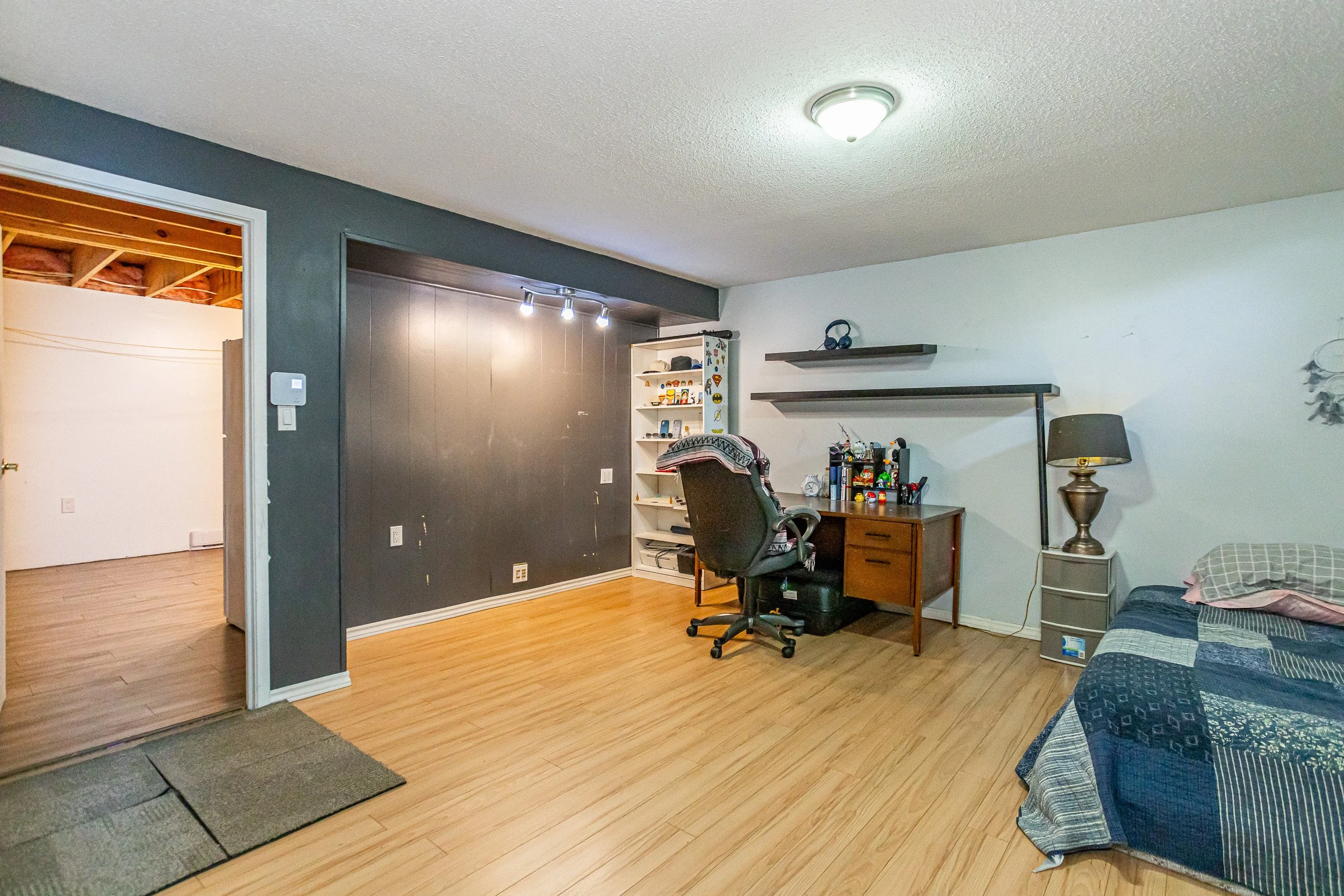 22-311 Vesta Rd-30.jpg