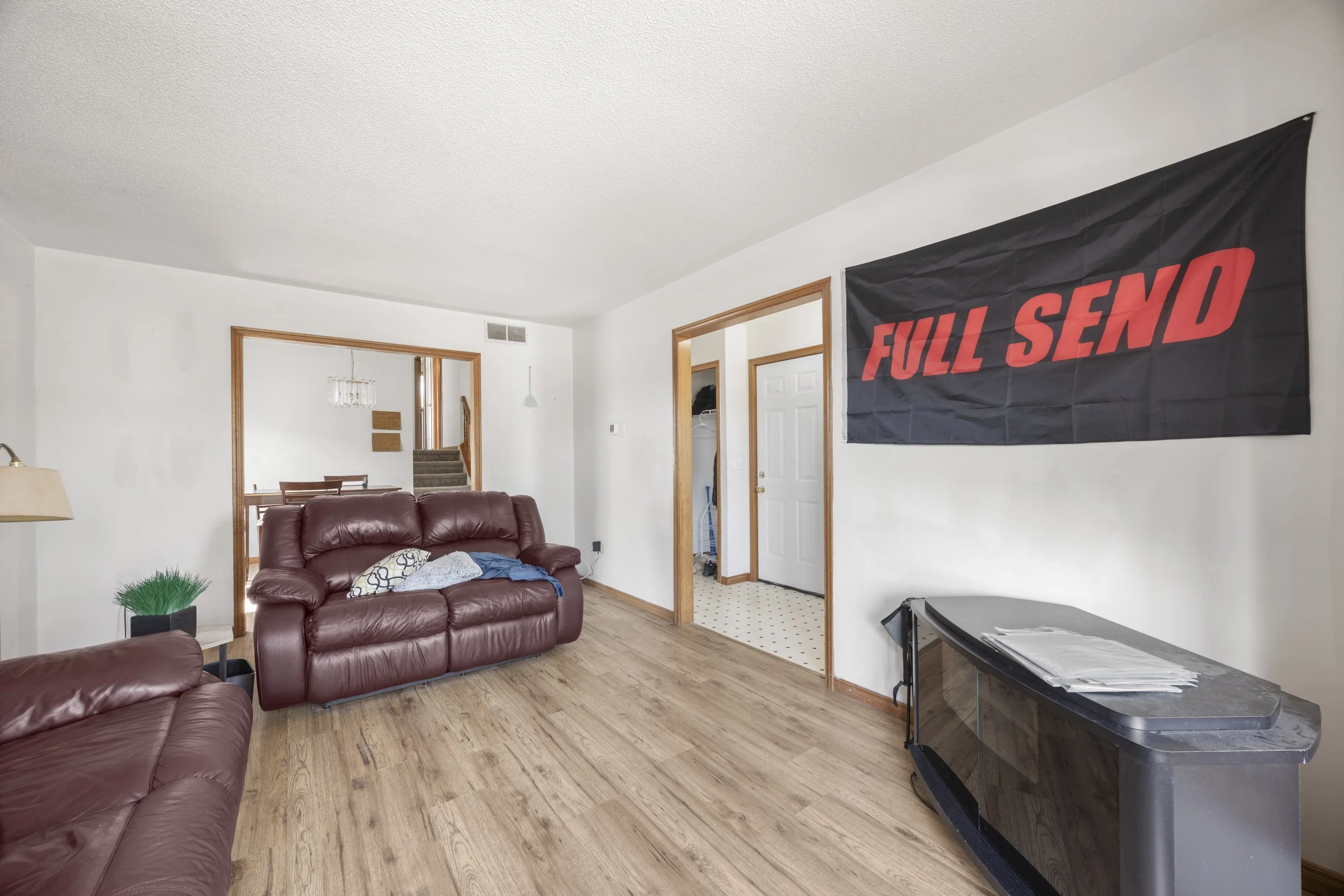 351 Fleming Dr -12.JPG