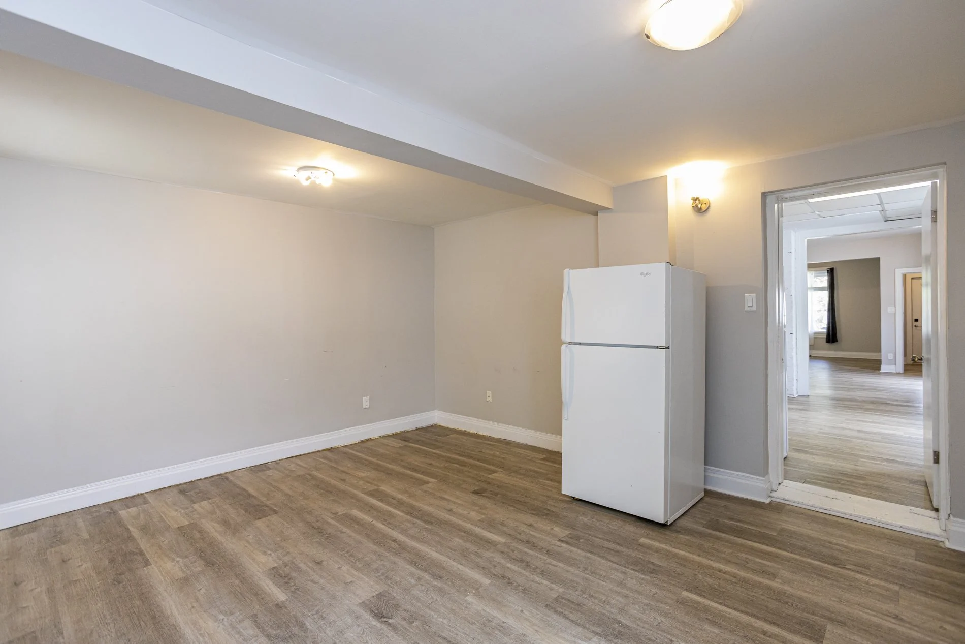 621 Dufferin Ave_12.JPG