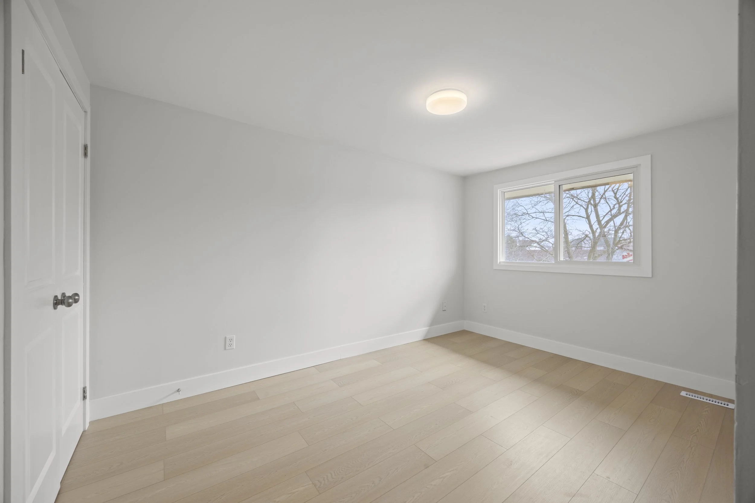 1763 Aldersbrook -24.JPG