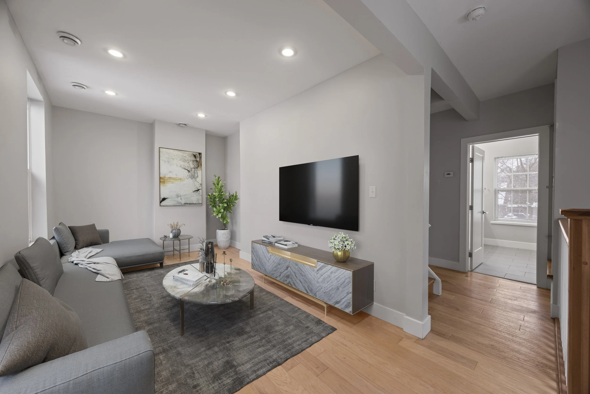 517 Princess Ave -17.jpg