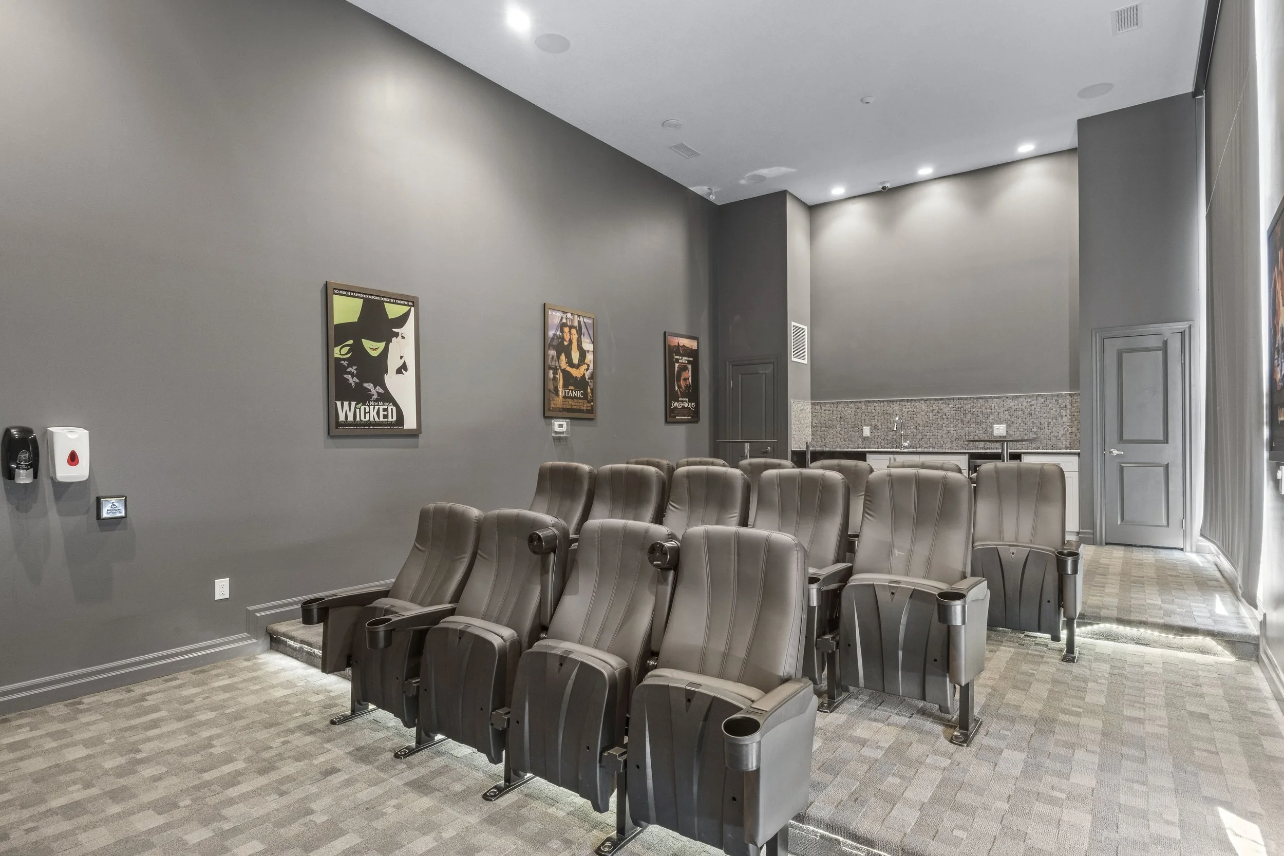 605-240 Village Walk -40.JPG