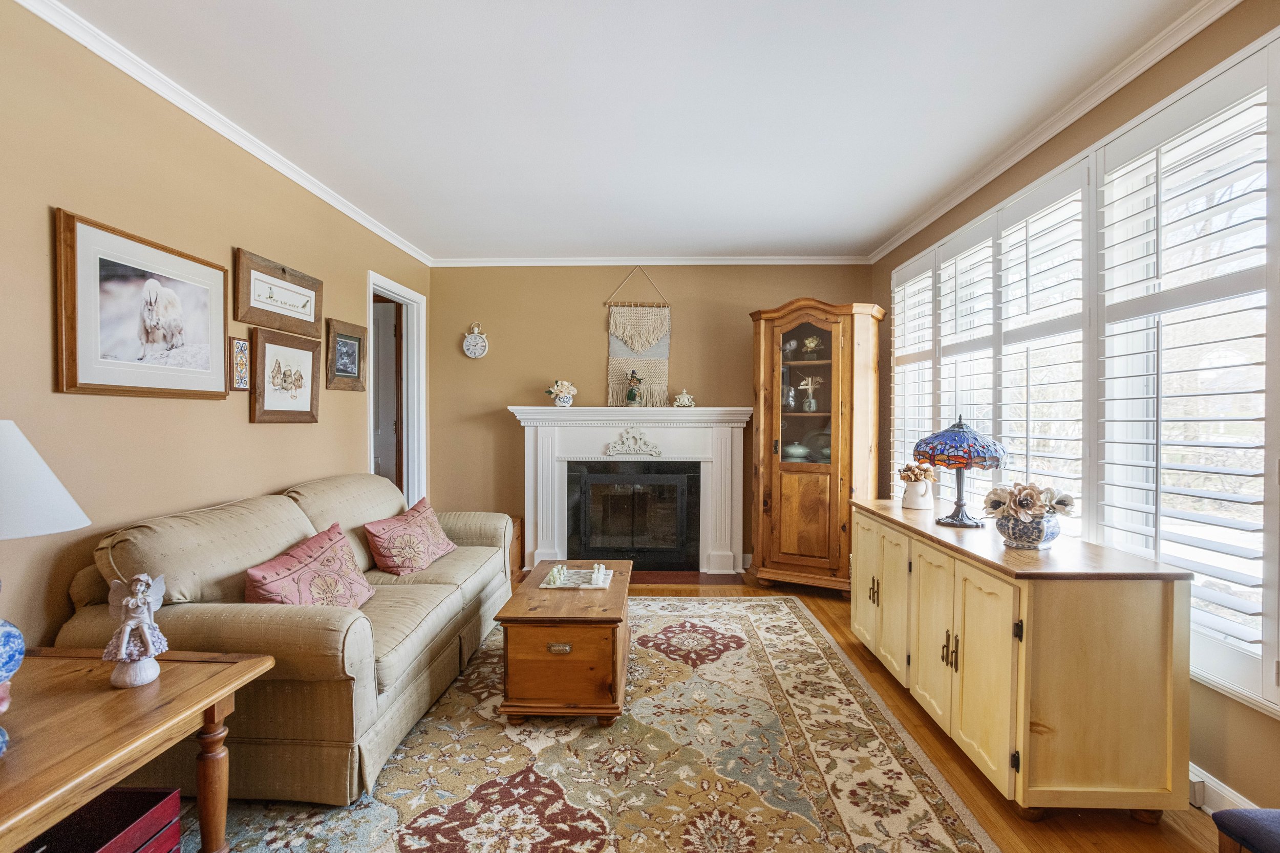 16 Crescent Ave (6).JPG