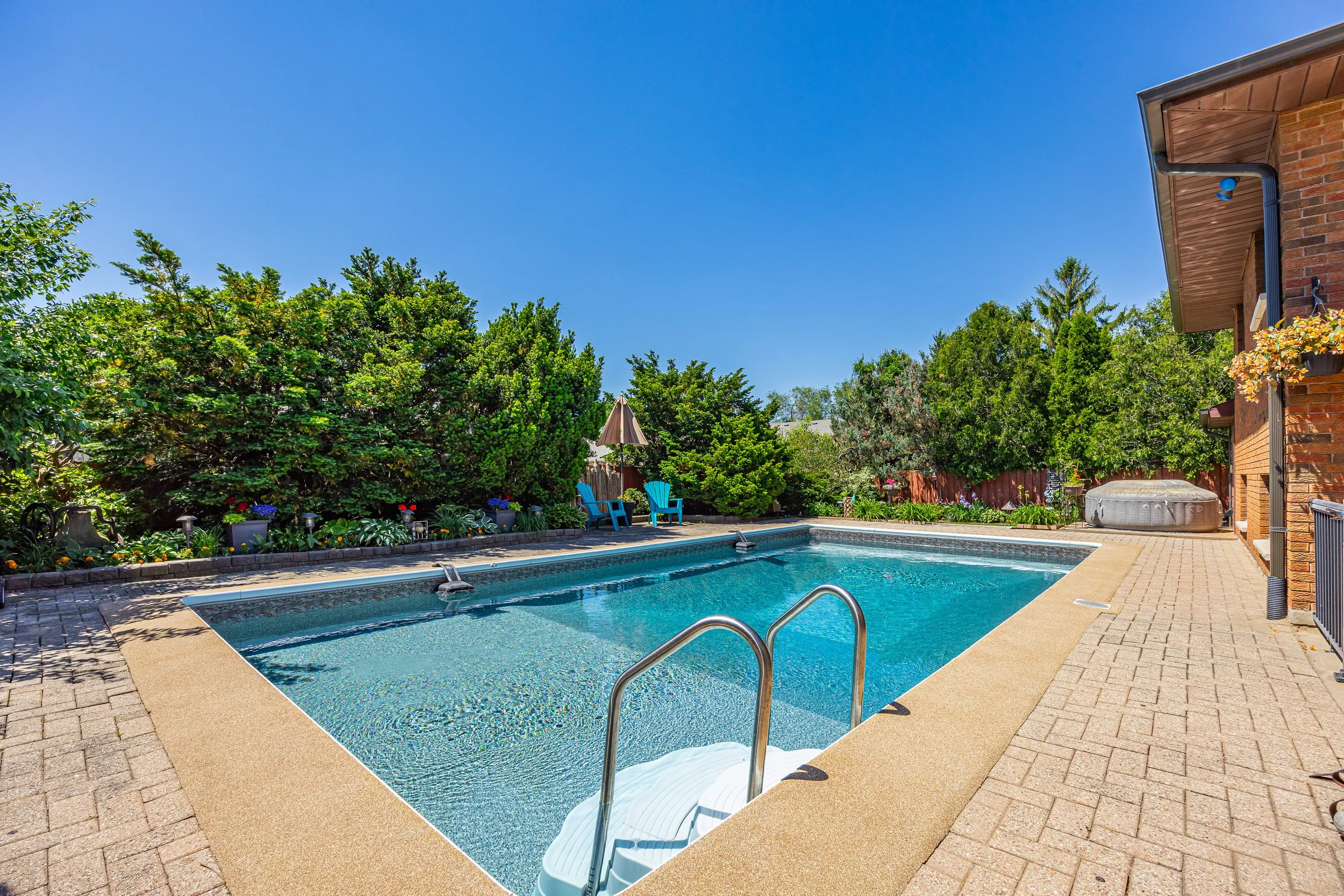 11 Brennan Dr -42.jpg