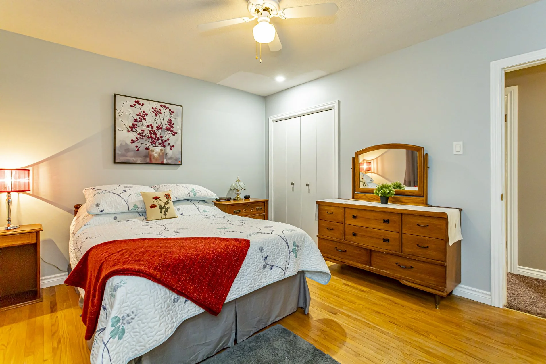 166 Base Line Rd W_28.JPG