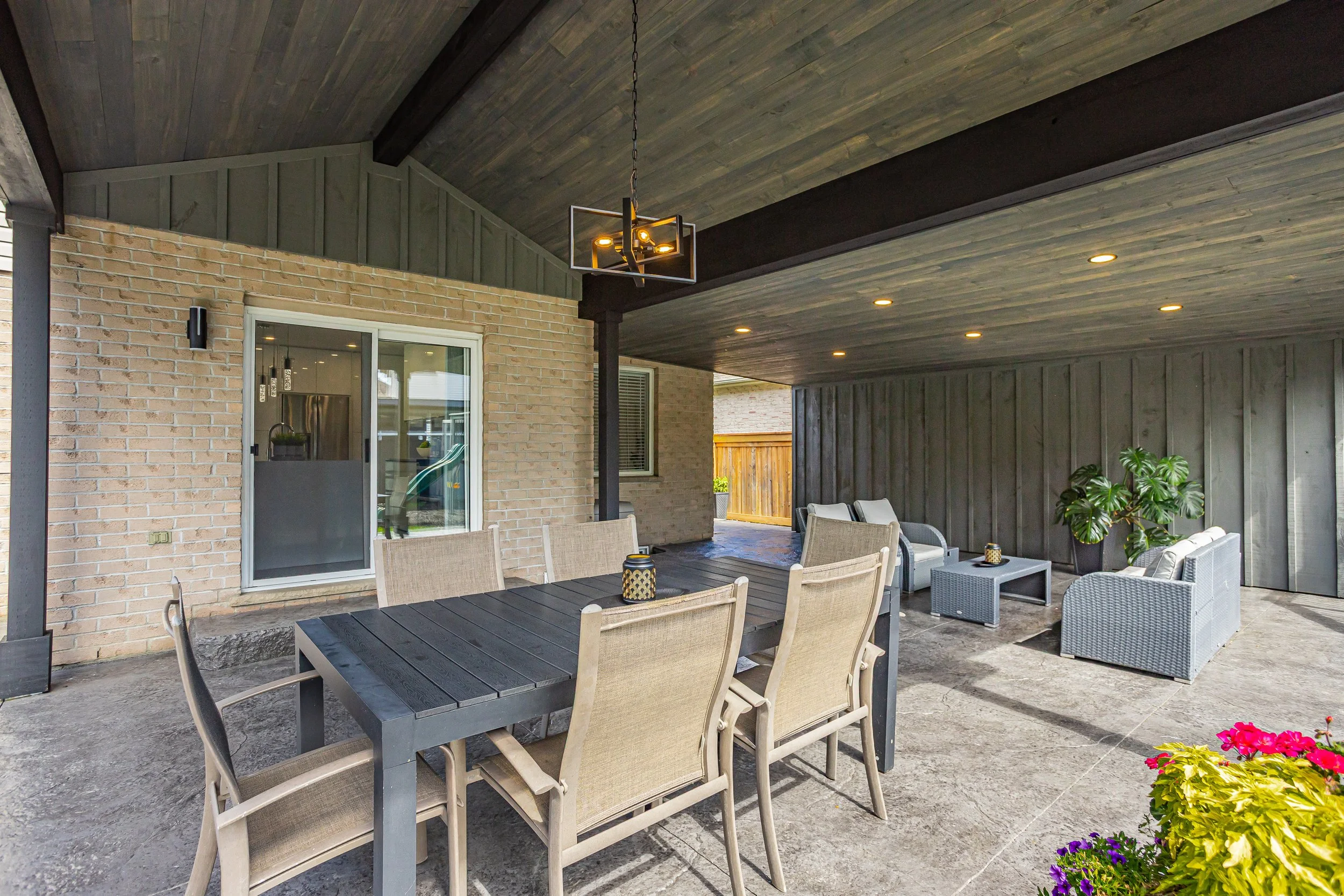 1075 Blackmaple Ct -34.jpg