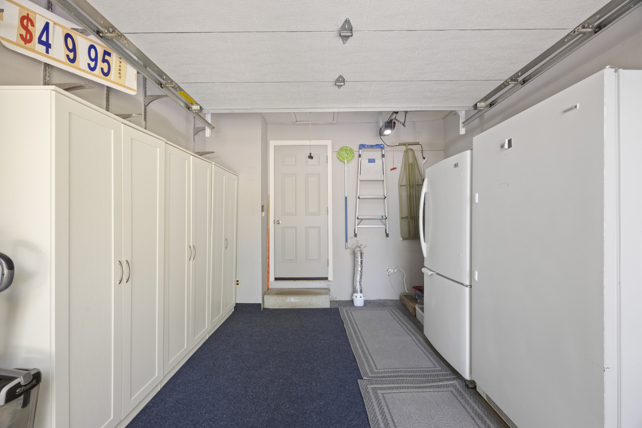 219 Dundas St W -39.JPG