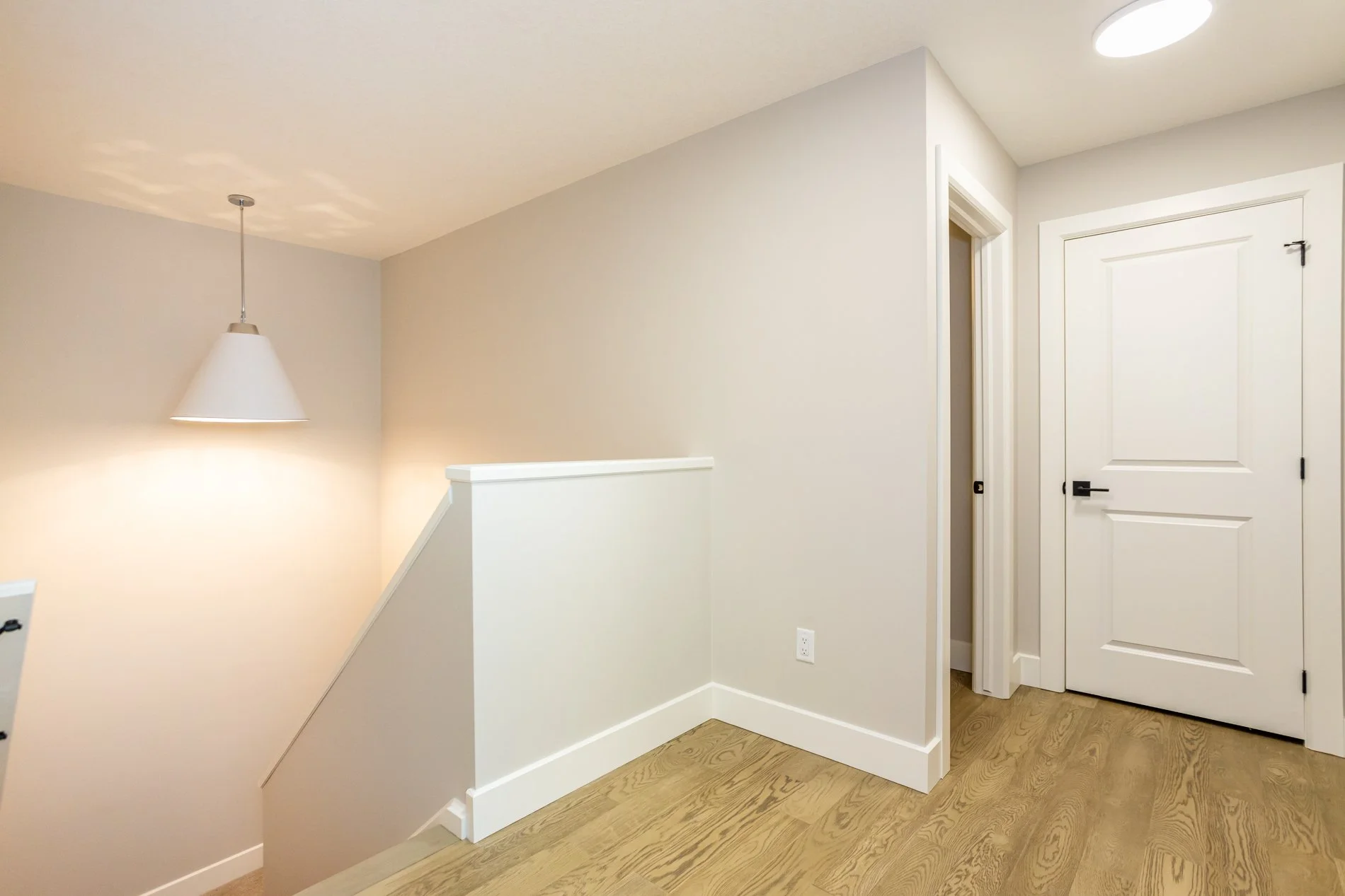 413 Breakwater Blvd-22.jpg