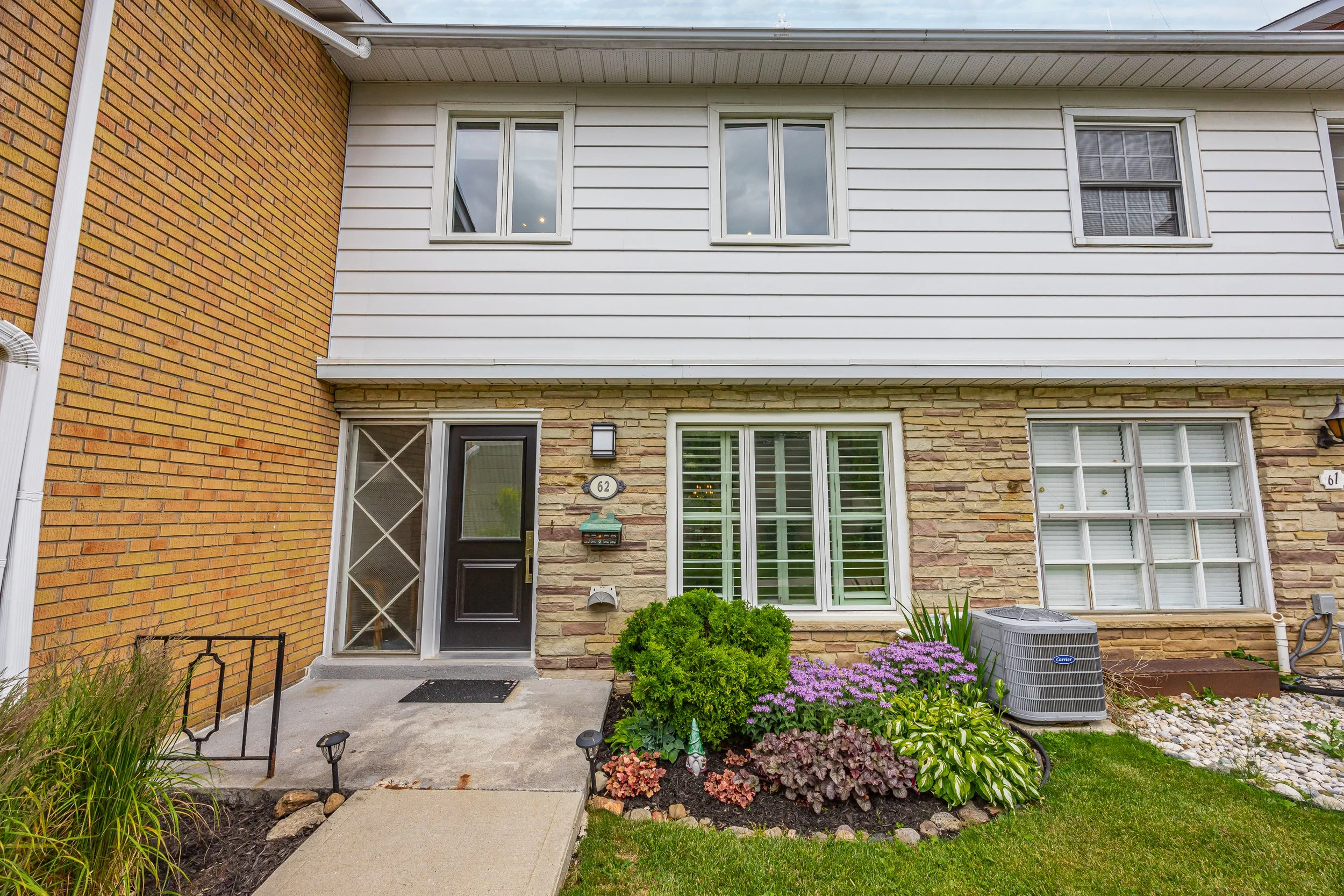 62-1220 Royal York Rd -05.jpg